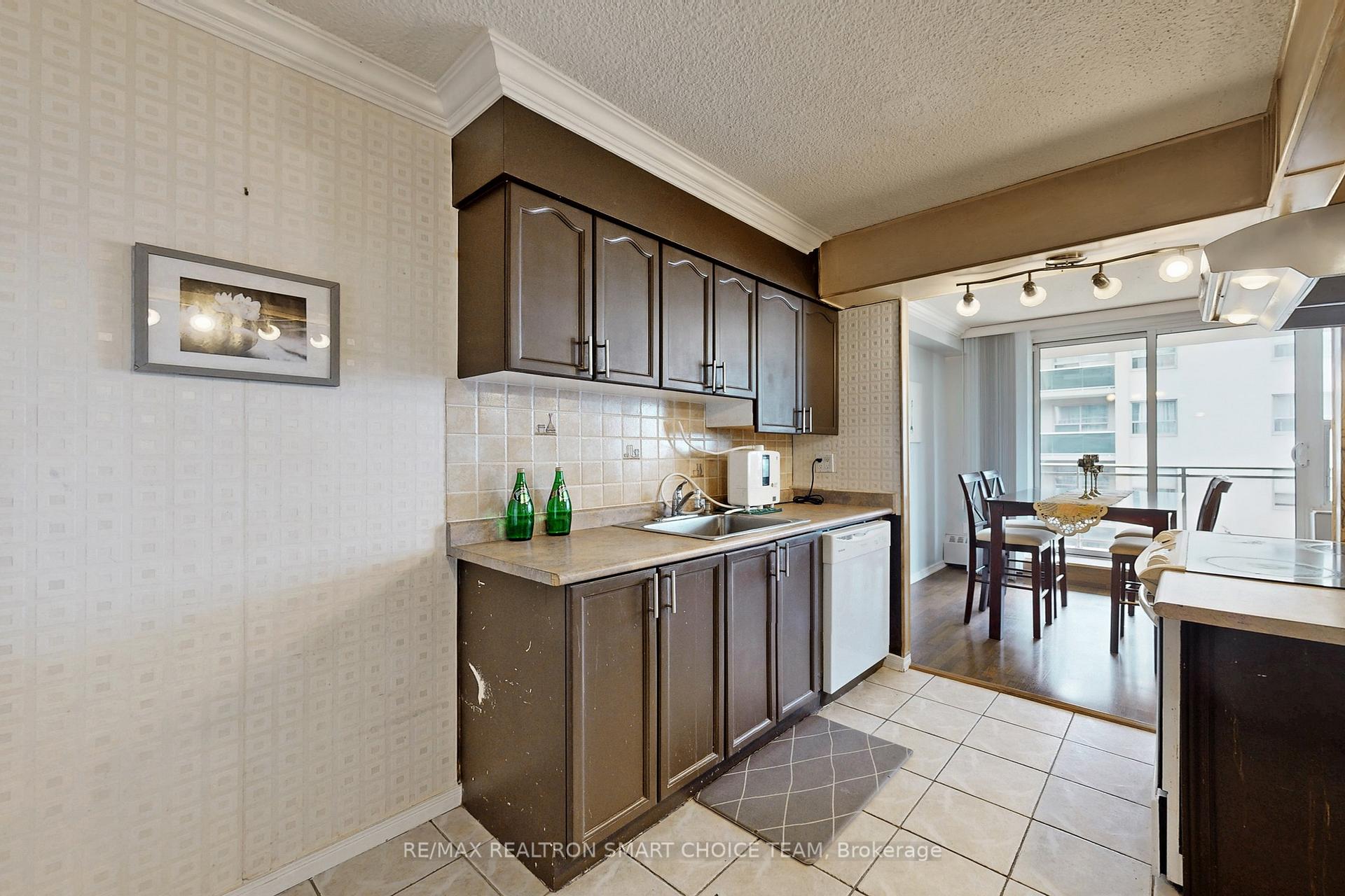 Photo 16 of Unit 506, 180 Dudley Avenue, Markham, Thornhill — HOMEH