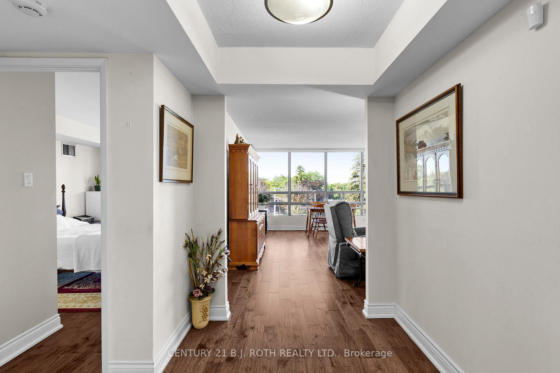 Photo 2 of Unit 307, 320 Mill Street S, Brampton, Brampton South — HOMEH