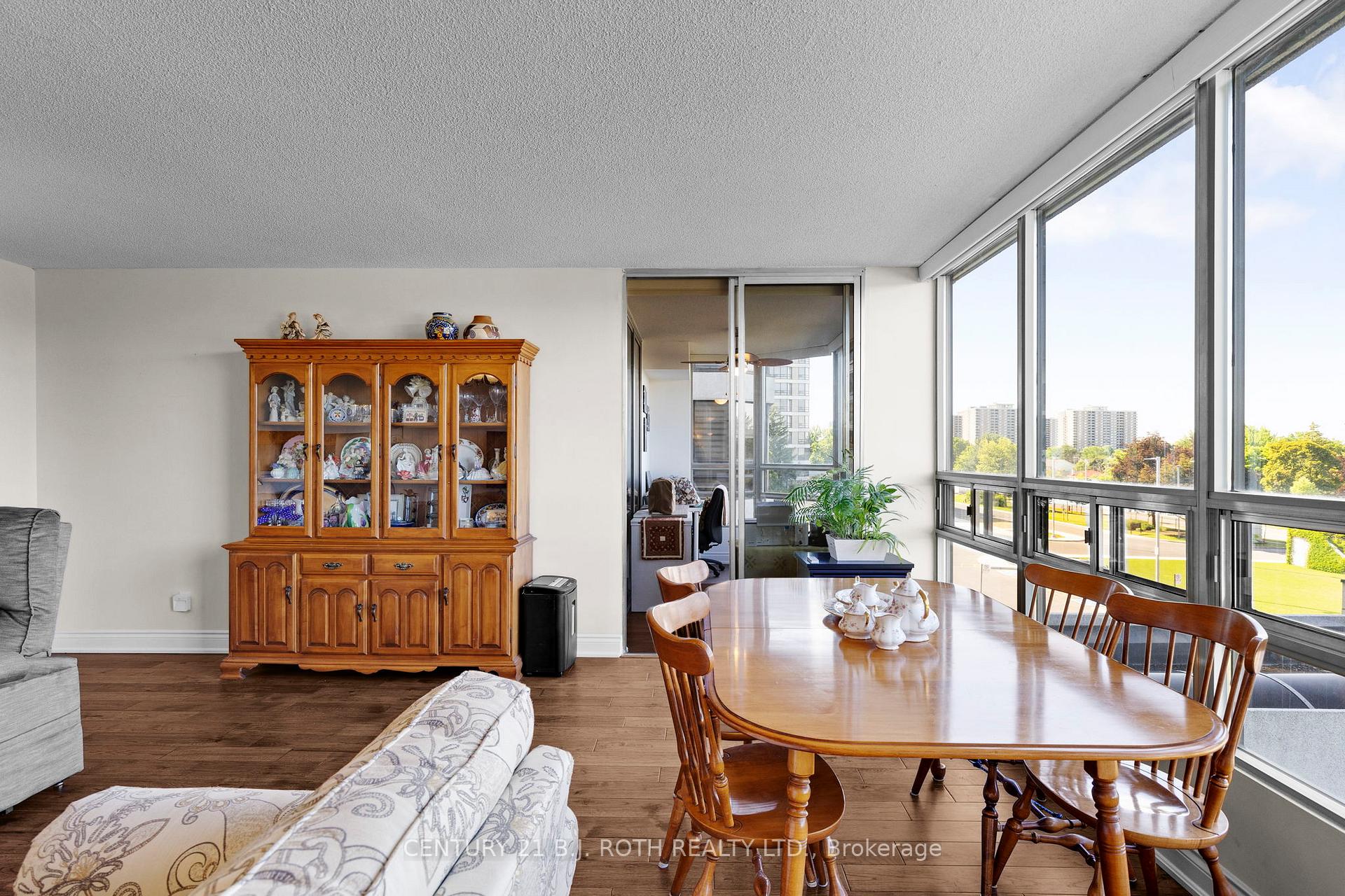 Photo 22 of Unit 307, 320 Mill Street S, Brampton, Brampton South — HOMEH