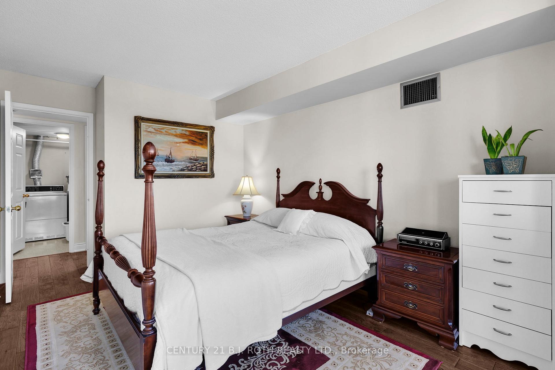Photo 15 of Unit 307, 320 Mill Street S, Brampton, Brampton South — HOMEH