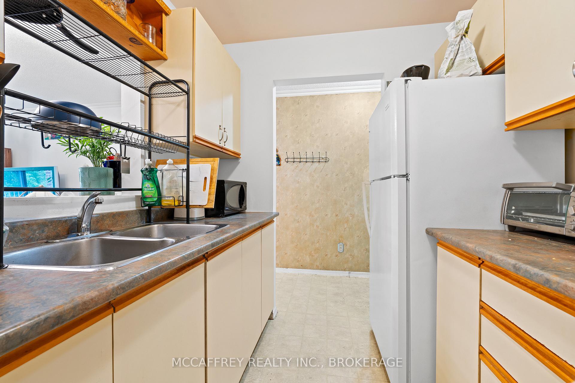 Photo 11 of Unit 204, 561 Armstrong Road, Kingston, East Gardiners Rd — HOMEH