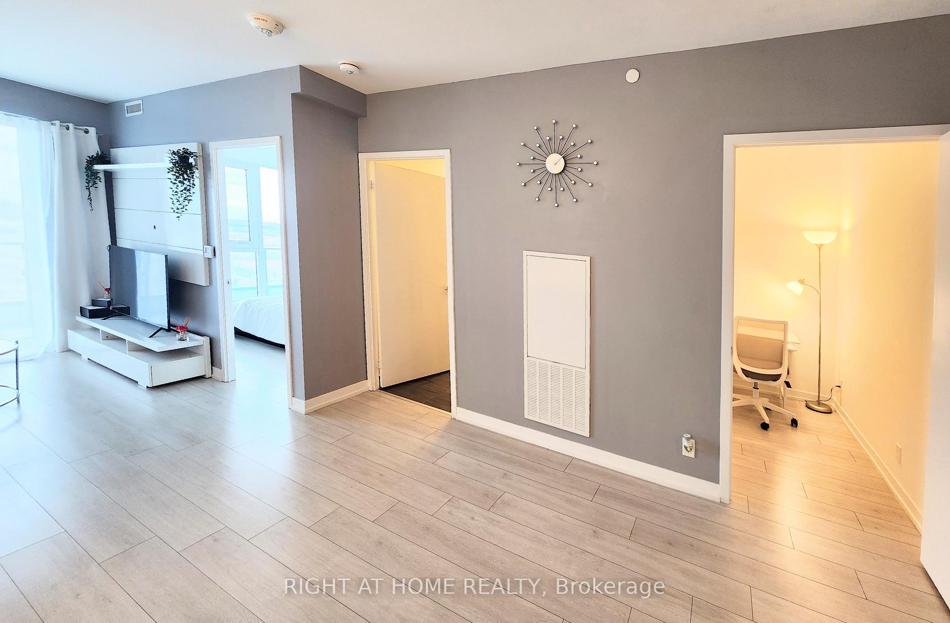 Photo 5 of Unit 2901, 950 Portage Parkway, Vaughan, Vaughan Corporate Centre — HOMEH