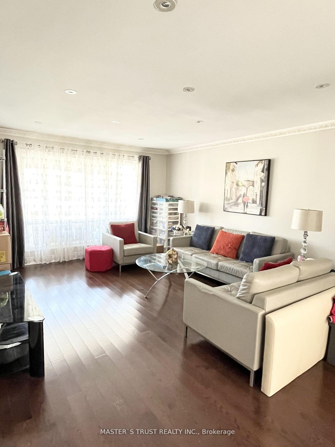 Photo 2 of 115 Highgate Drive, Markham, Milliken Mills West — HOMEH