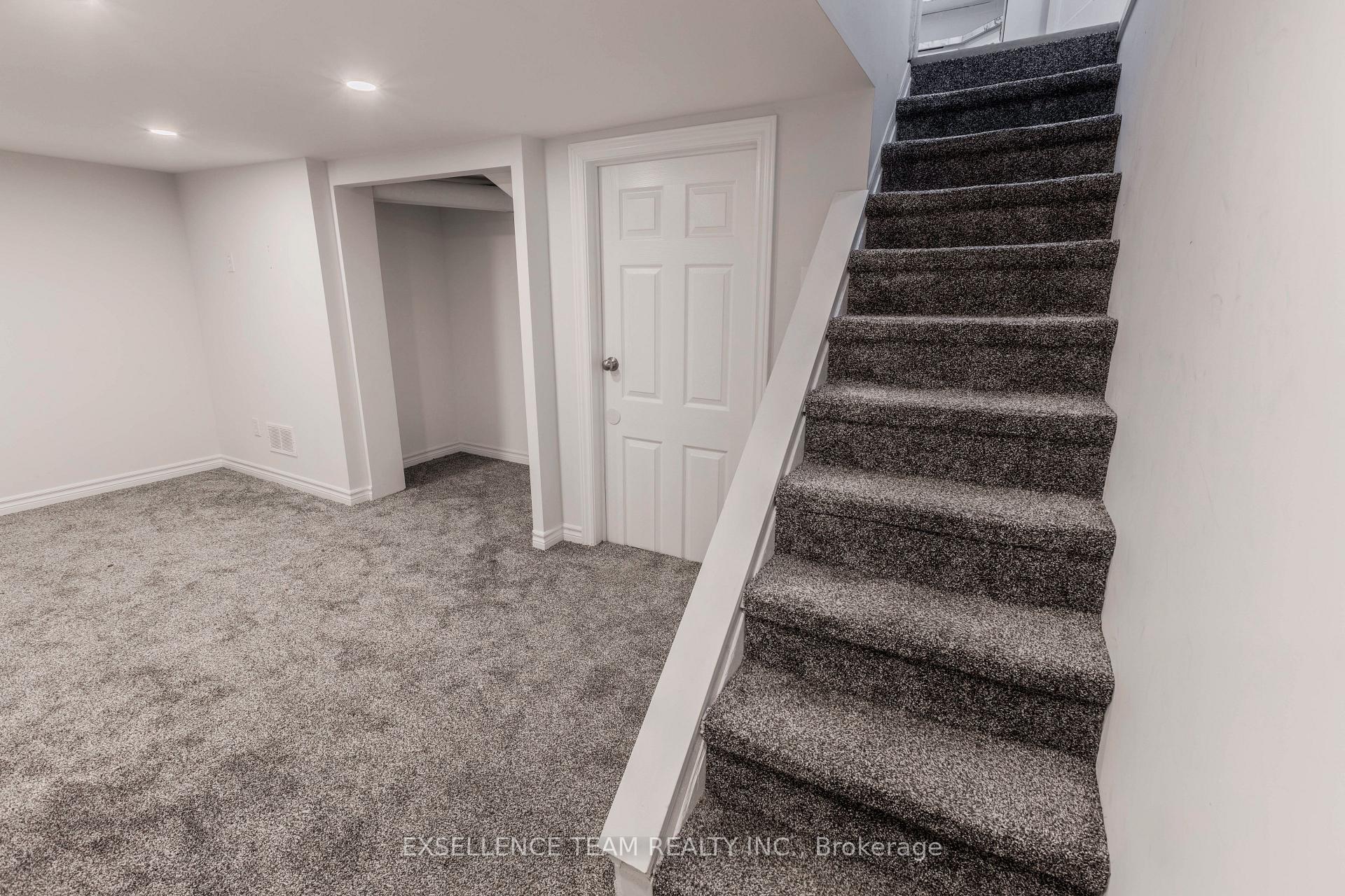 Photo 16 of 126 Eighth Street W, Cornwall — HOMEH