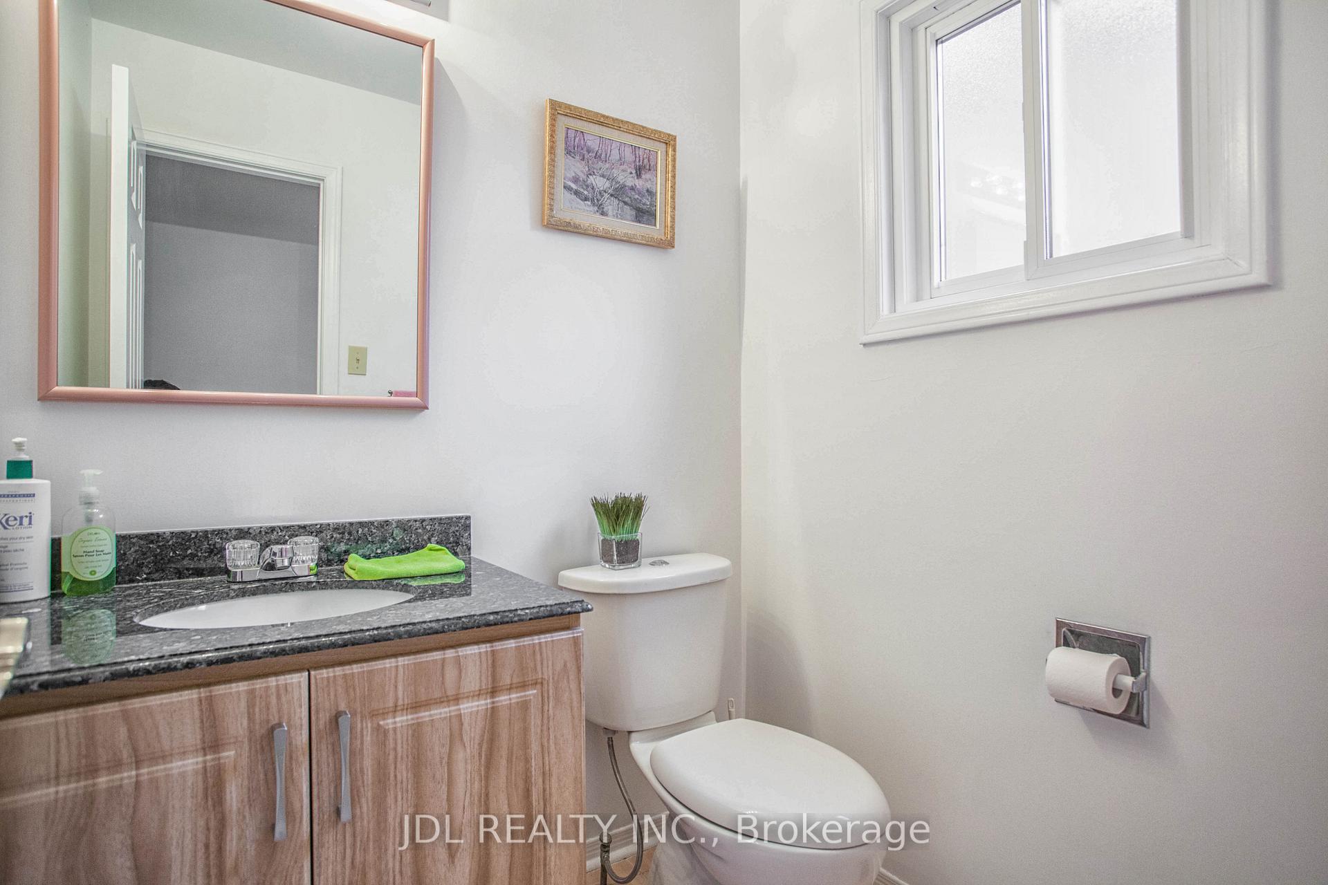 Photo 4 of Unit Suite A, 101 Summerdale Dr, Markham, Thornhill — HOMEH