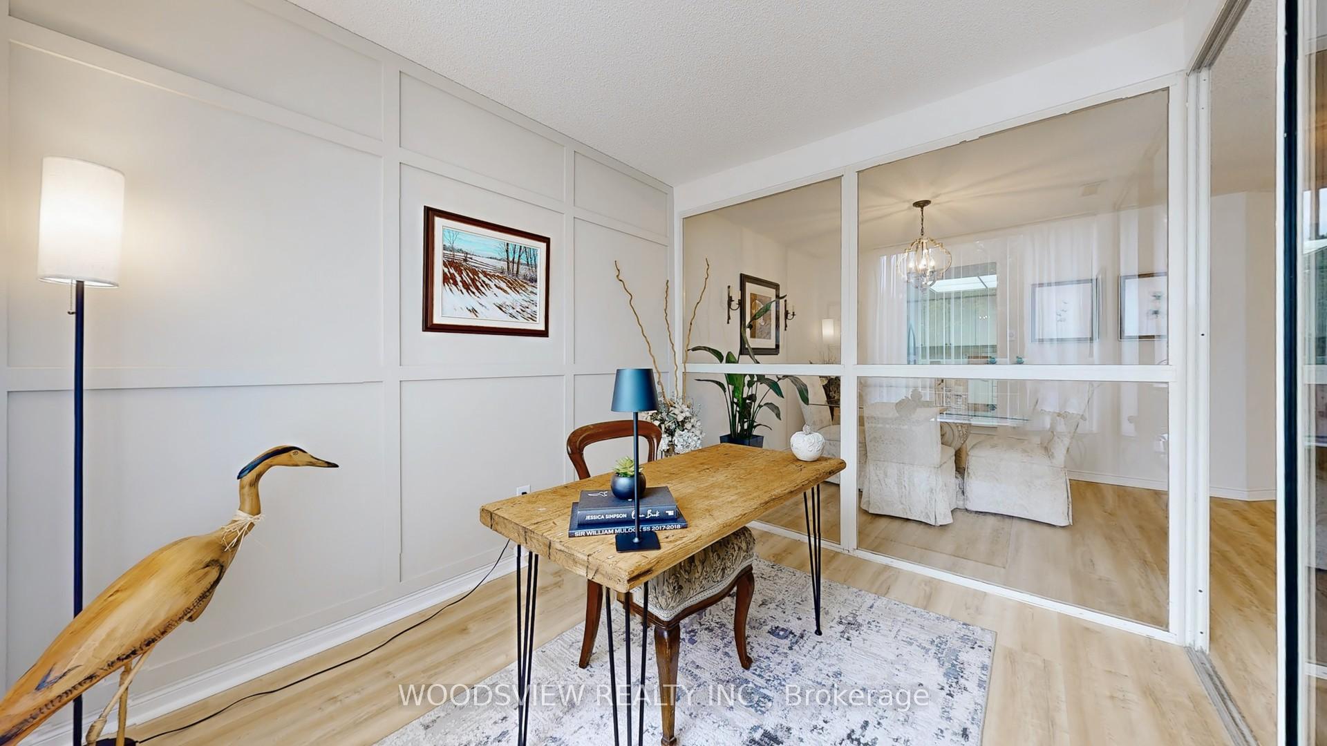 Photo 10 of Unit 120, 14924 Yonge Street, Aurora, Aurora Heights — HOMEH