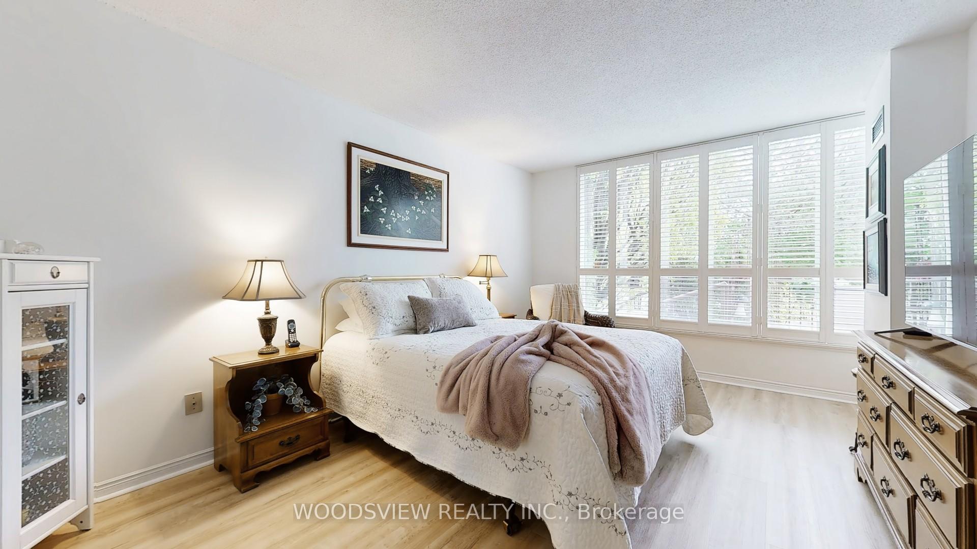 Photo 26 of Unit 120, 14924 Yonge Street, Aurora, Aurora Heights — HOMEH