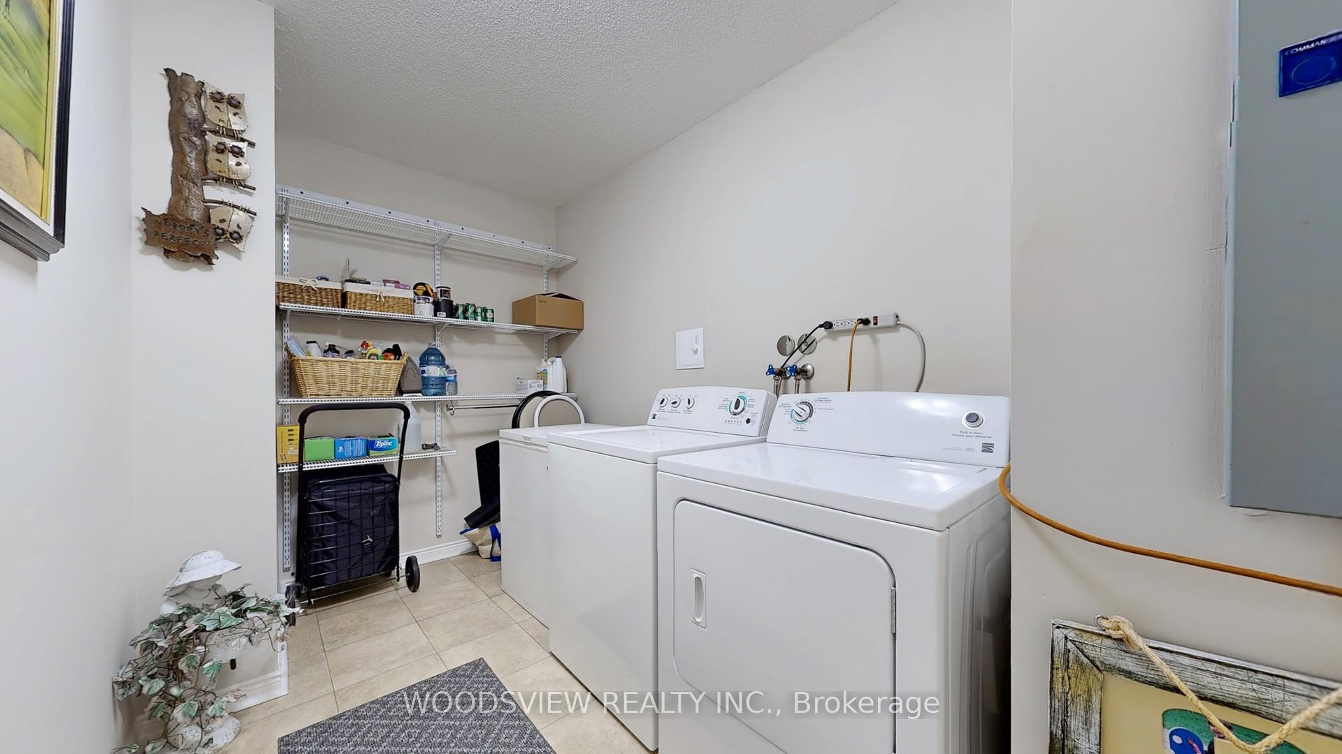 Photo 38 of Unit 120, 14924 Yonge Street, Aurora, Aurora Heights — HOMEH