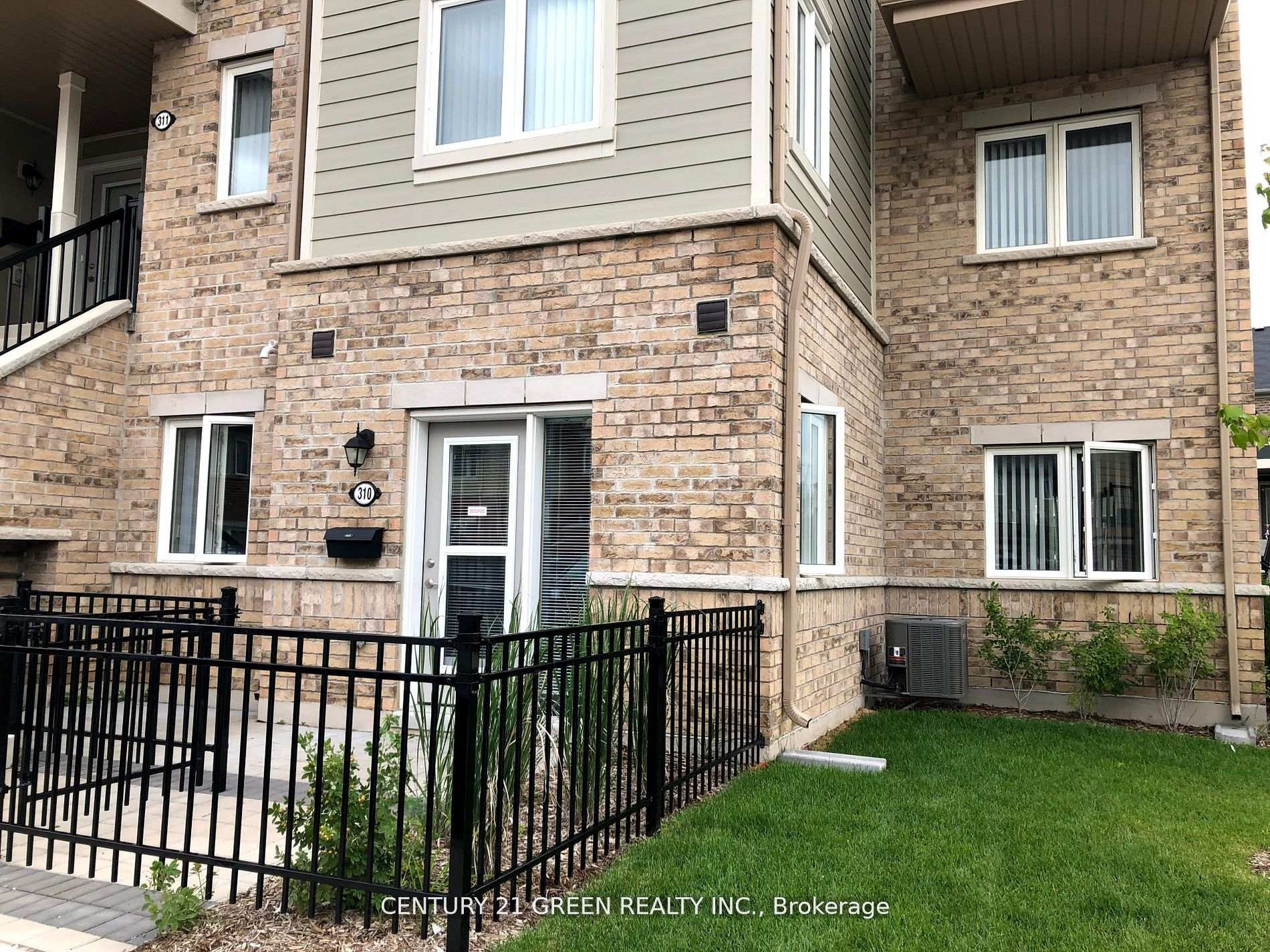 Photo 5 of Unit 310, 250 Sunny Meadow Boulevard, Brampton, Sandringham-Wellington — HOMEH