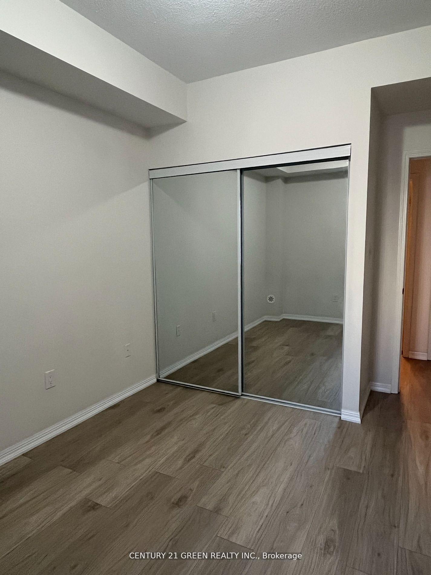 Photo 4 of Unit 310, 250 Sunny Meadow Boulevard, Brampton, Sandringham-Wellington — HOMEH