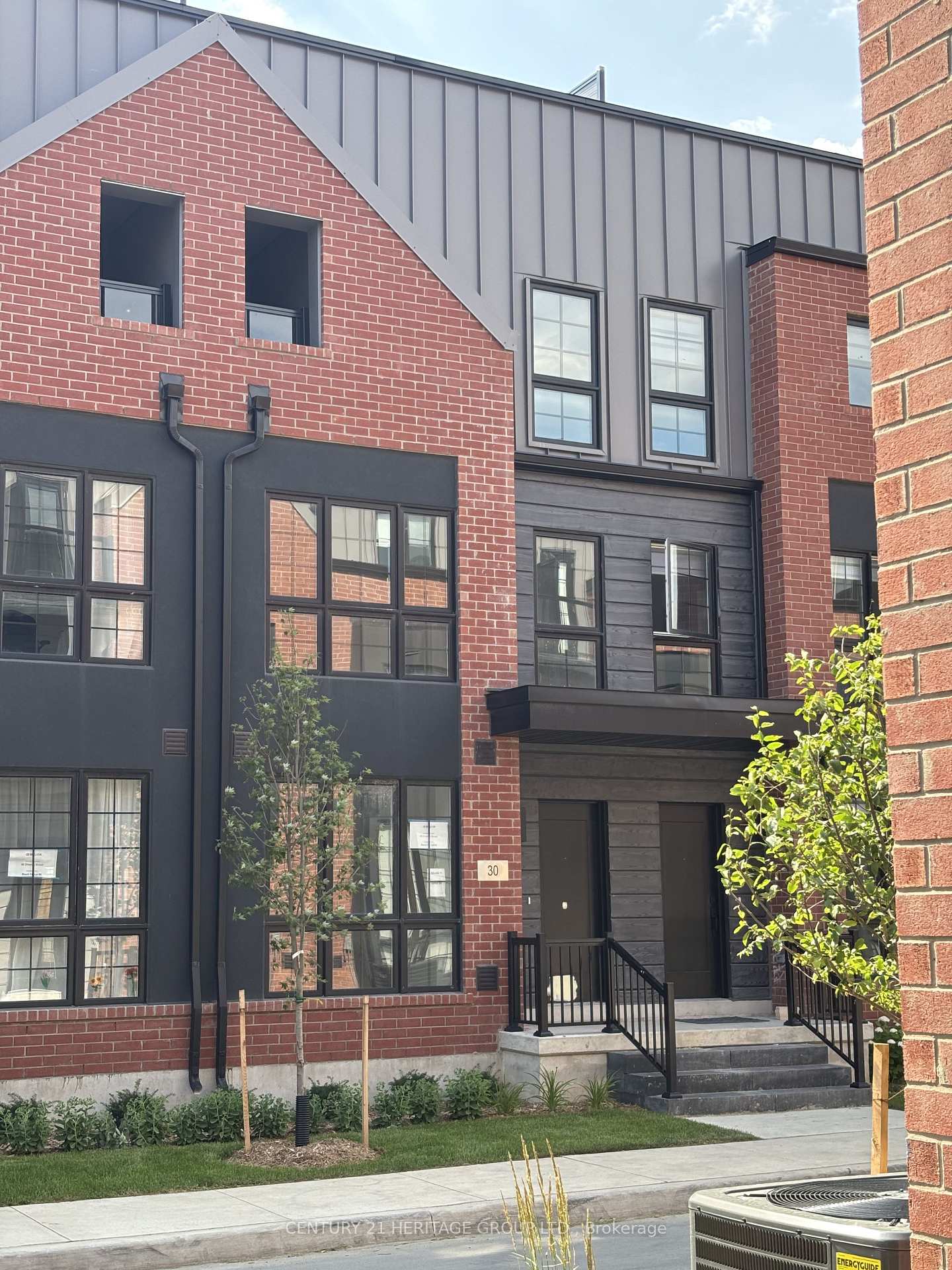 Photo 1 of 30 Chesley Street, Vaughan, Uplands — HOMEH