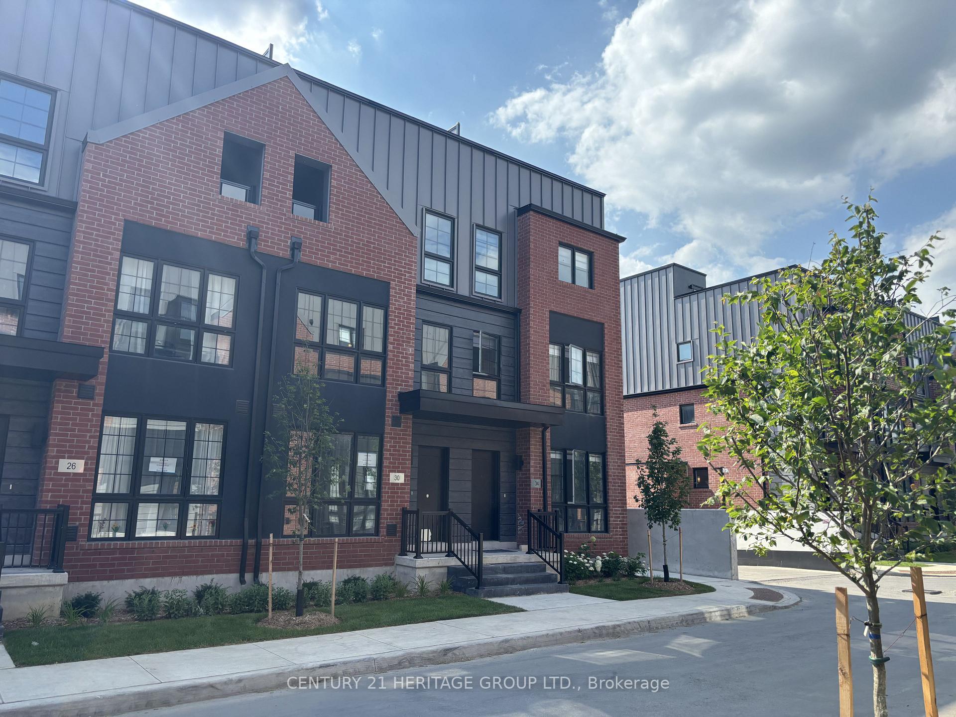 Photo 3 of 30 Chesley Street, Vaughan, Uplands — HOMEH