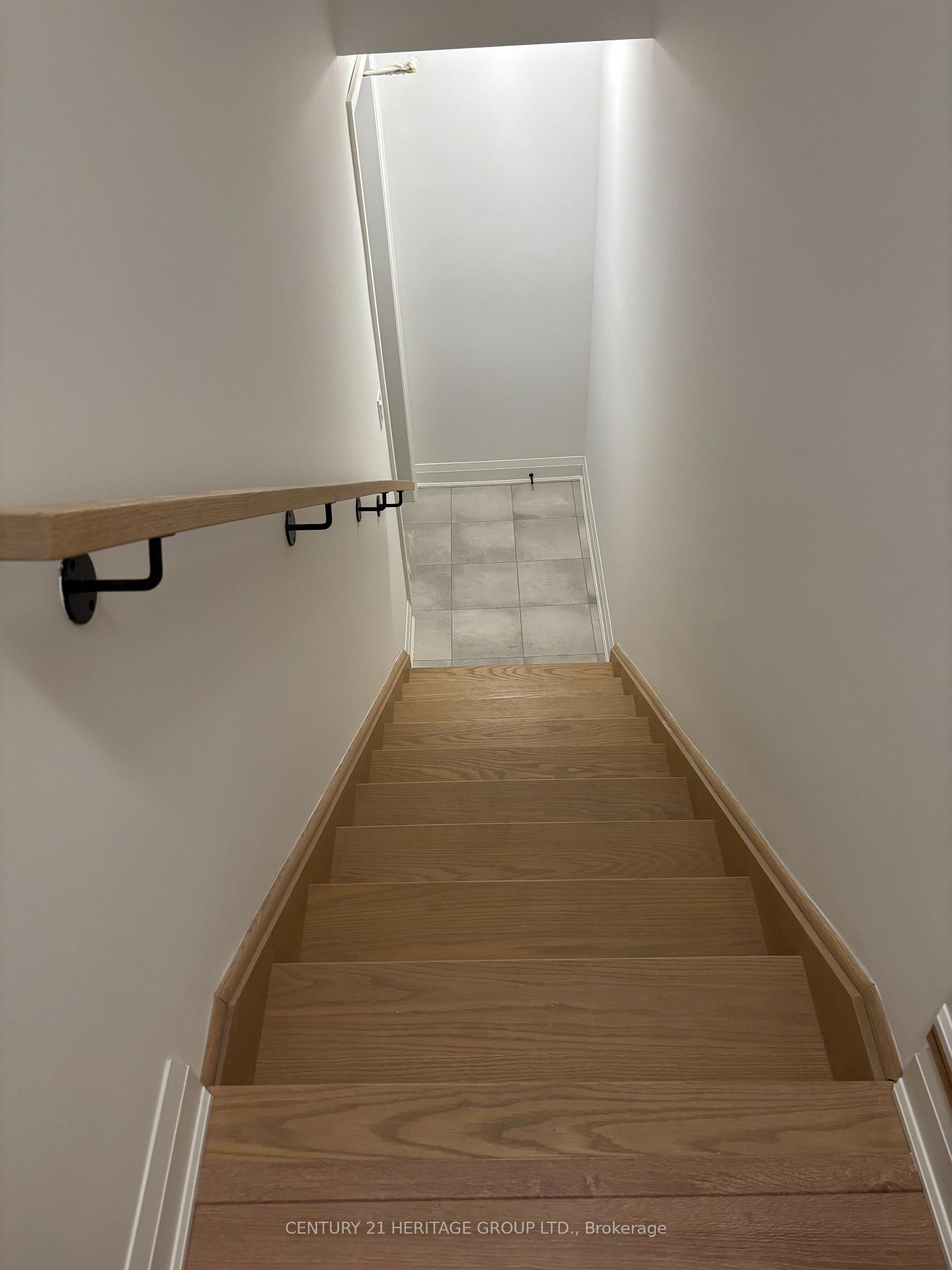 Photo 7 of 30 Chesley Street, Vaughan, Uplands — HOMEH