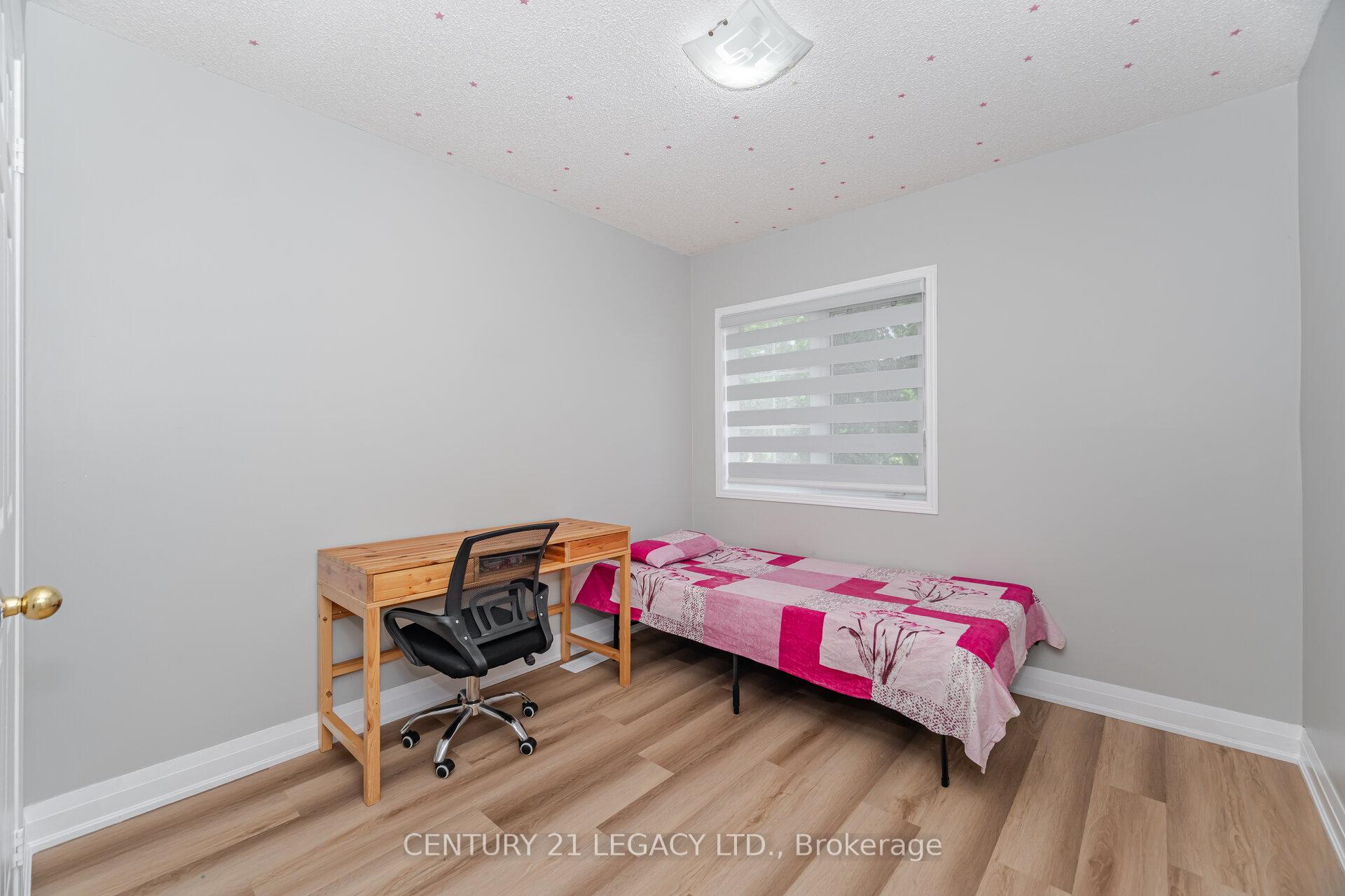 Photo 24 of Unit 11, 100 Brickyard Way, Brampton, Brampton North — HOMEH