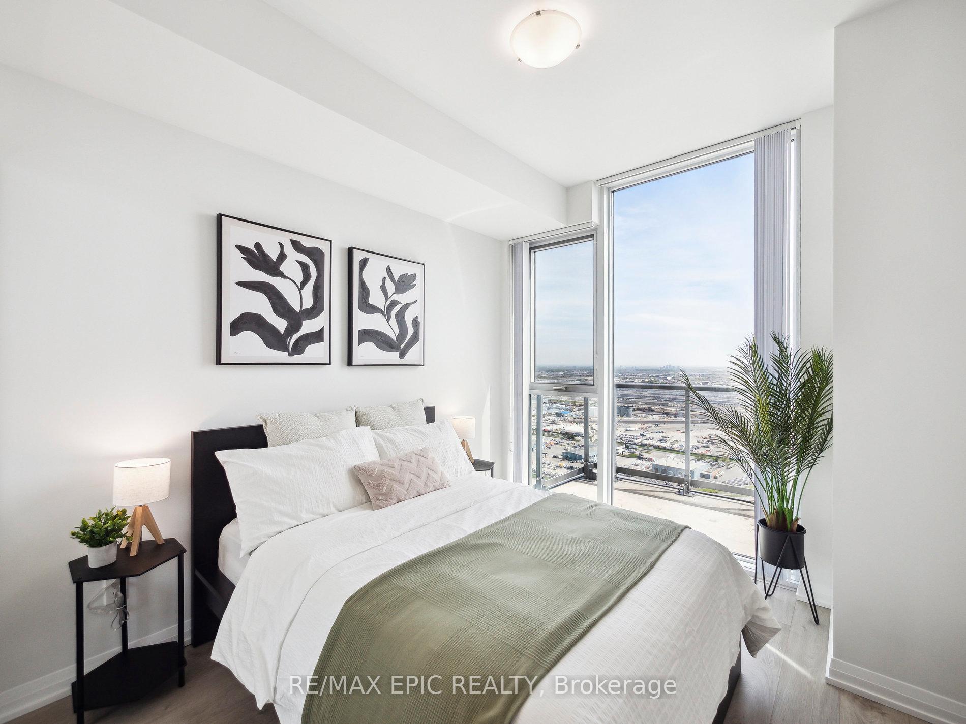 Photo 13 of Unit PH1, 7895 Jane Street, Vaughan, Concord — HOMEH
