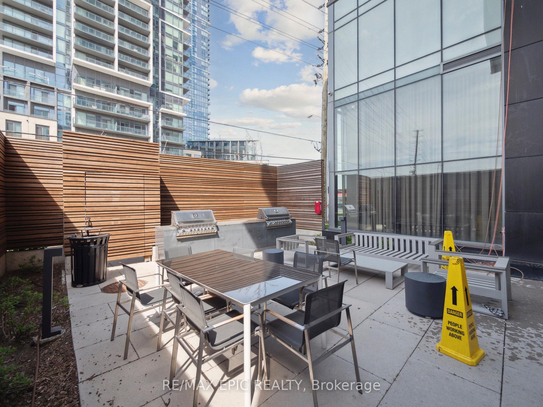 Photo 15 of Unit PH1, 7895 Jane Street, Vaughan, Concord — HOMEH