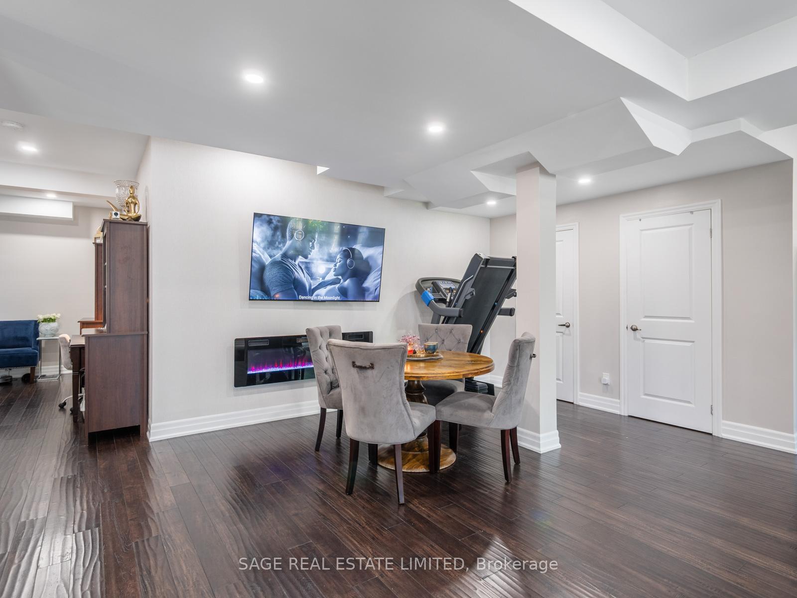 Photo 43 of Unit LOWER, 4 Alex Campbell Crescent W, King, King City — HOMEH