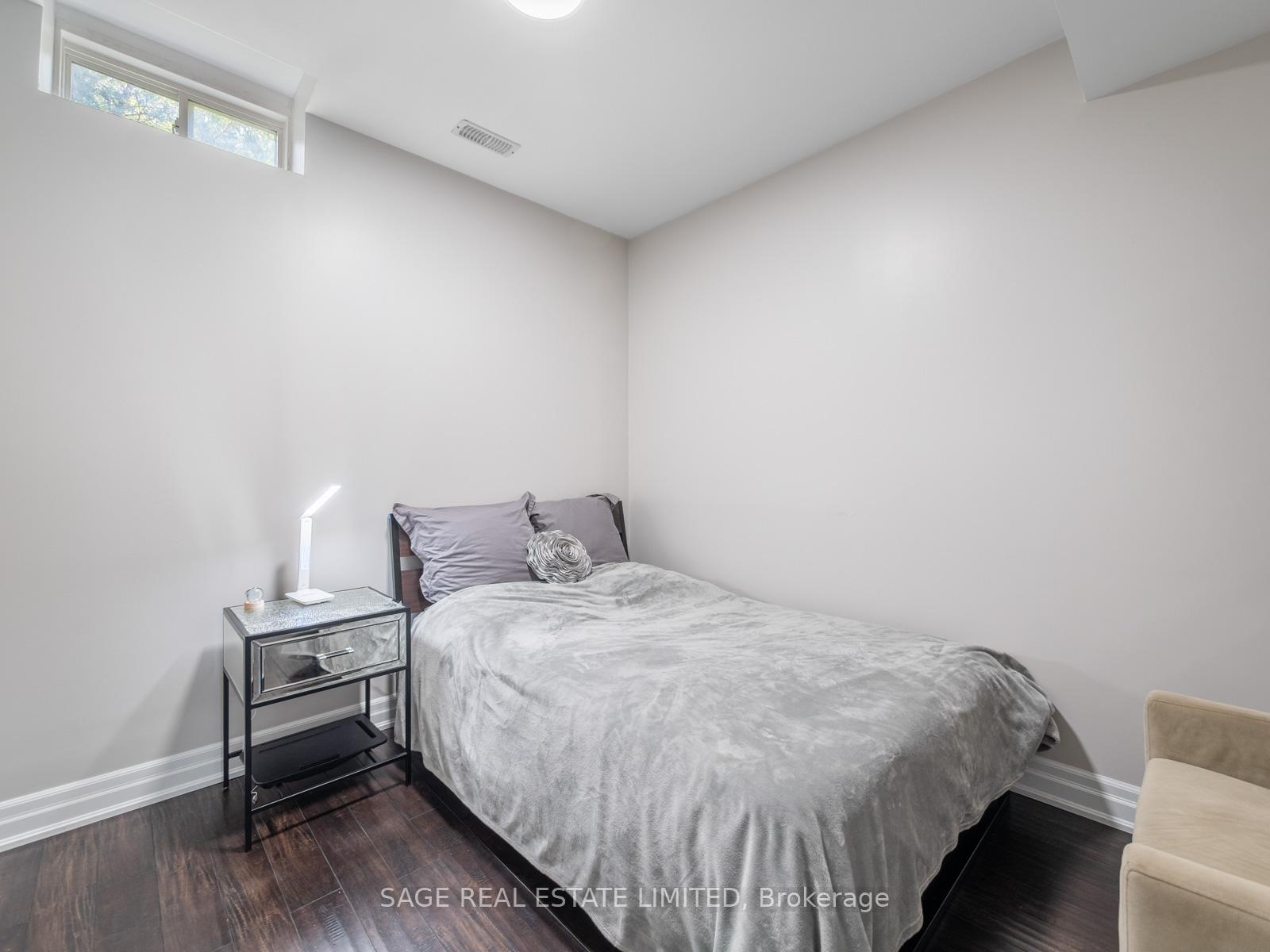 Photo 37 of Unit LOWER, 4 Alex Campbell Crescent W, King, King City — HOMEH