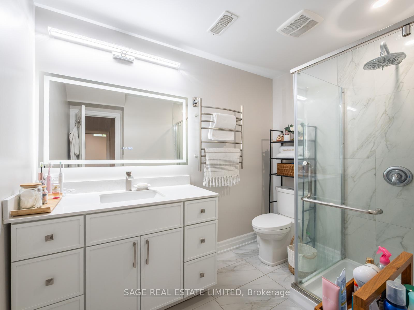 Photo 12 of Unit LOWER, 4 Alex Campbell Crescent W, King, King City — HOMEH