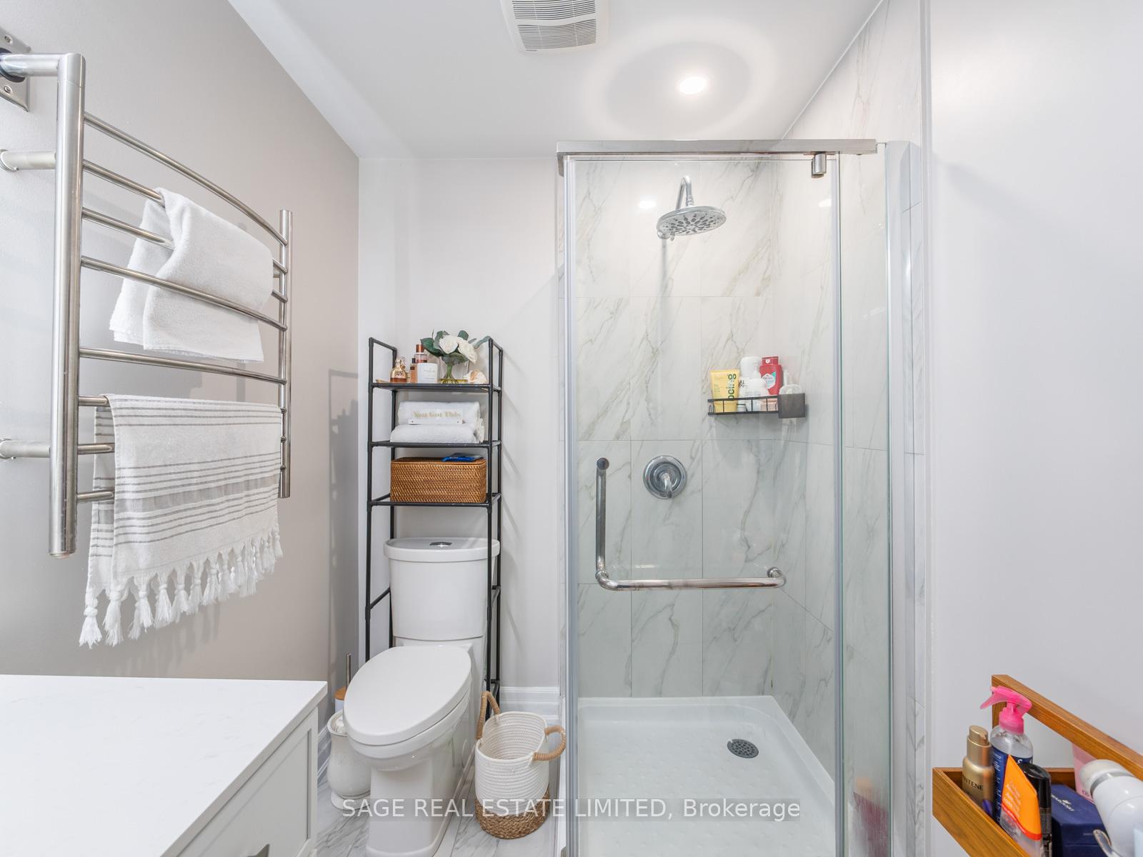 Photo 16 of Unit LOWER, 4 Alex Campbell Crescent W, King, King City — HOMEH