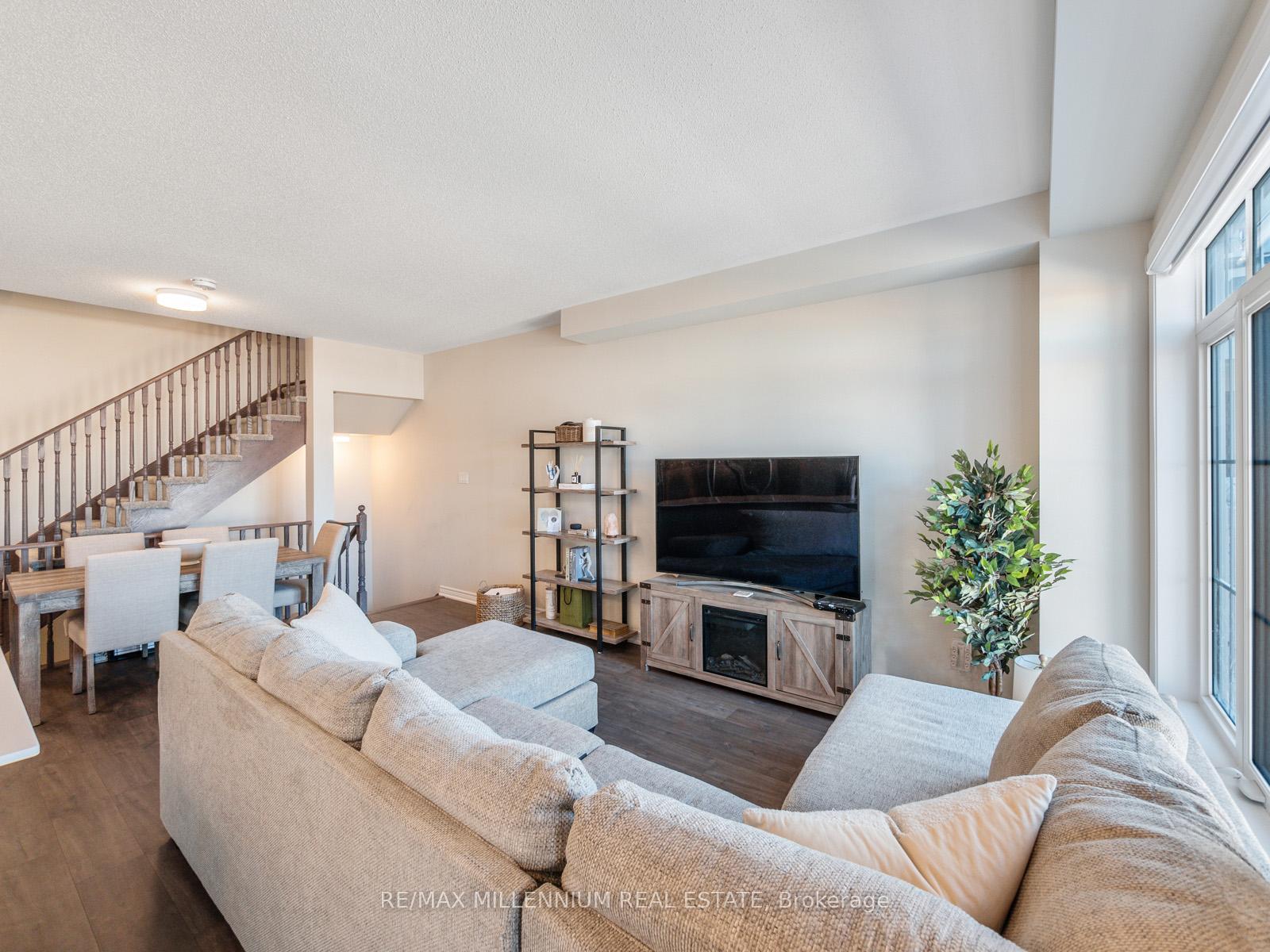 Photo 6 of Unit 37, 113 Hartley Avenue E, Brant, Paris — HOMEH
