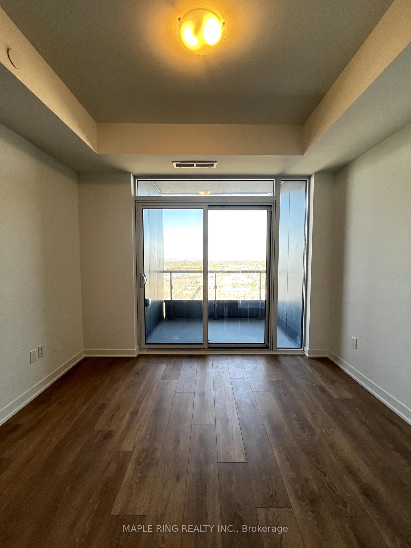 Photo 8 of Unit 2412, 10 Abeja Street, Vaughan, Concord — HOMEH