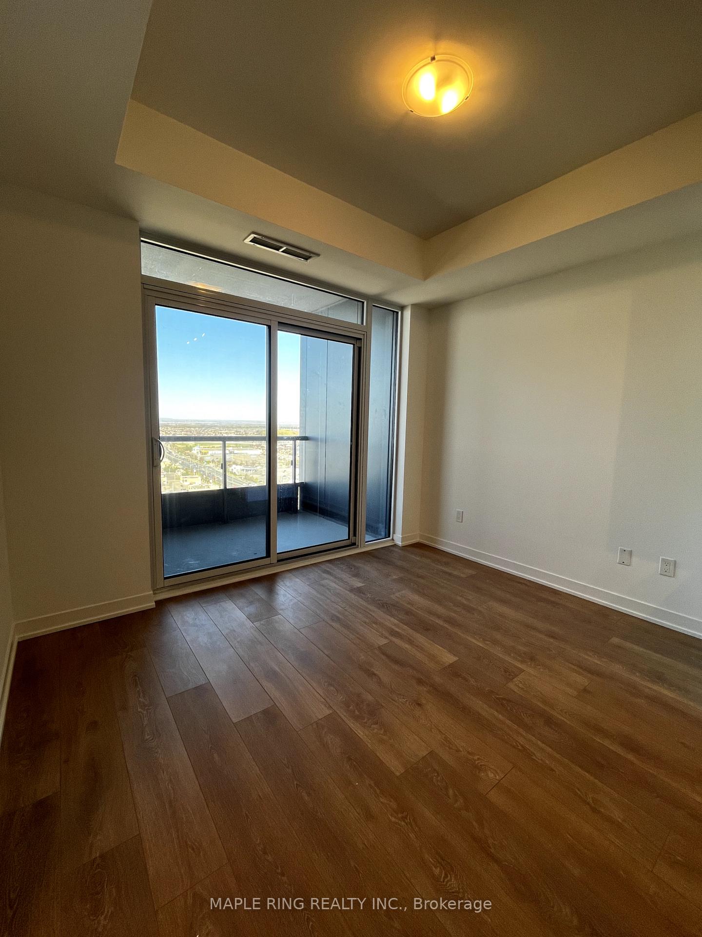 Photo 4 of Unit 2412, 10 Abeja Street, Vaughan, Concord — HOMEH