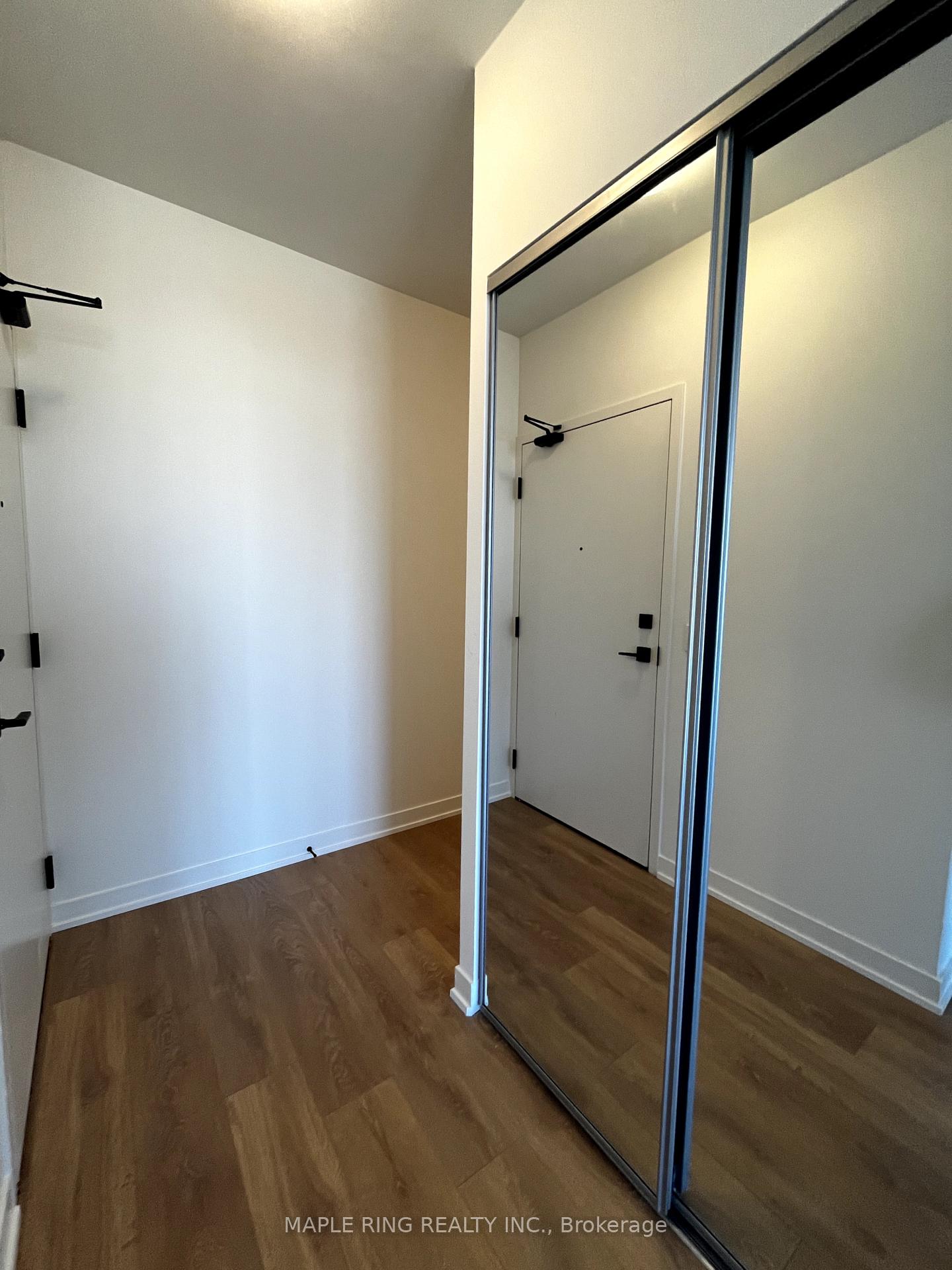 Photo 6 of Unit 2412, 10 Abeja Street, Vaughan, Concord — HOMEH