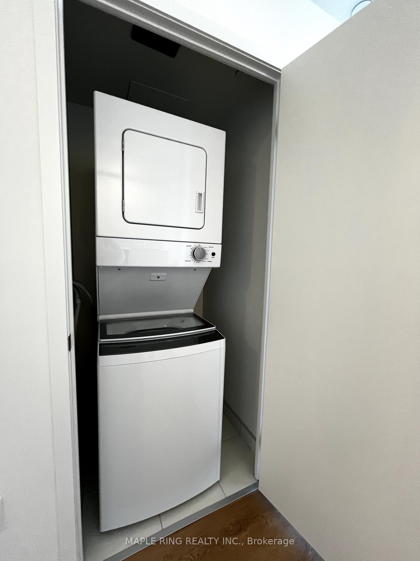 Photo 15 of Unit 2412, 10 Abeja Street, Vaughan, Concord — HOMEH