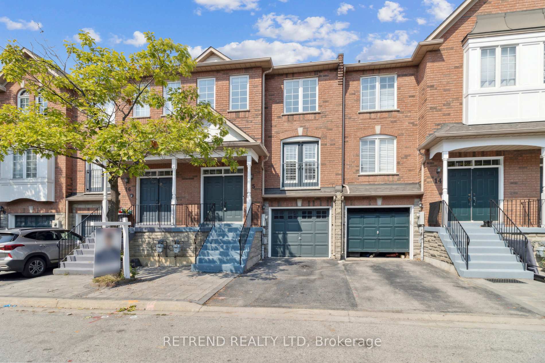 Photo 1 of Unit 15, 20 Minton Drive, Vaughan, East Woodbridge — HOMEH