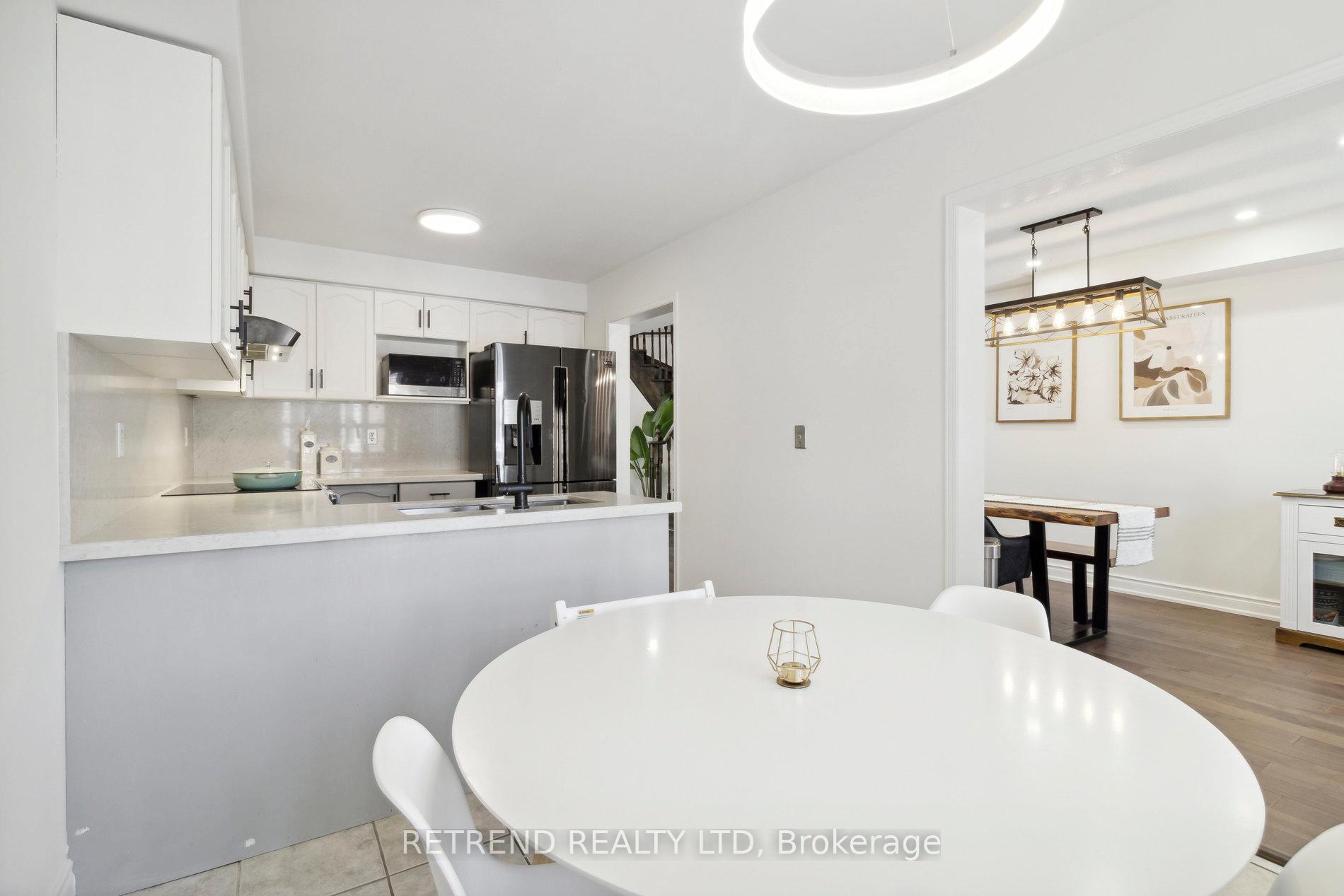 Photo 19 of Unit 15, 20 Minton Drive, Vaughan, East Woodbridge — HOMEH