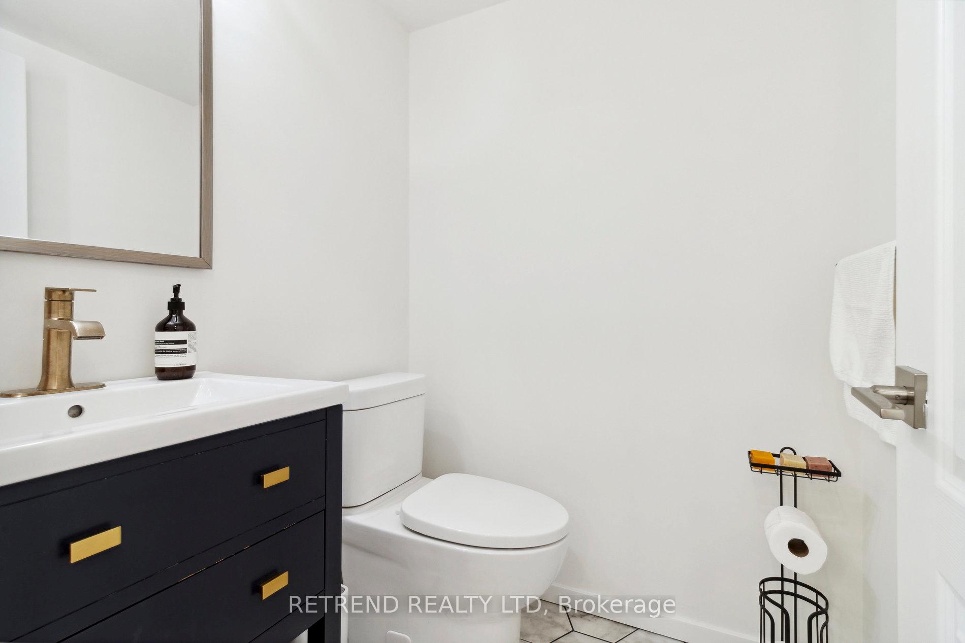 Photo 9 of Unit 15, 20 Minton Drive, Vaughan, East Woodbridge — HOMEH