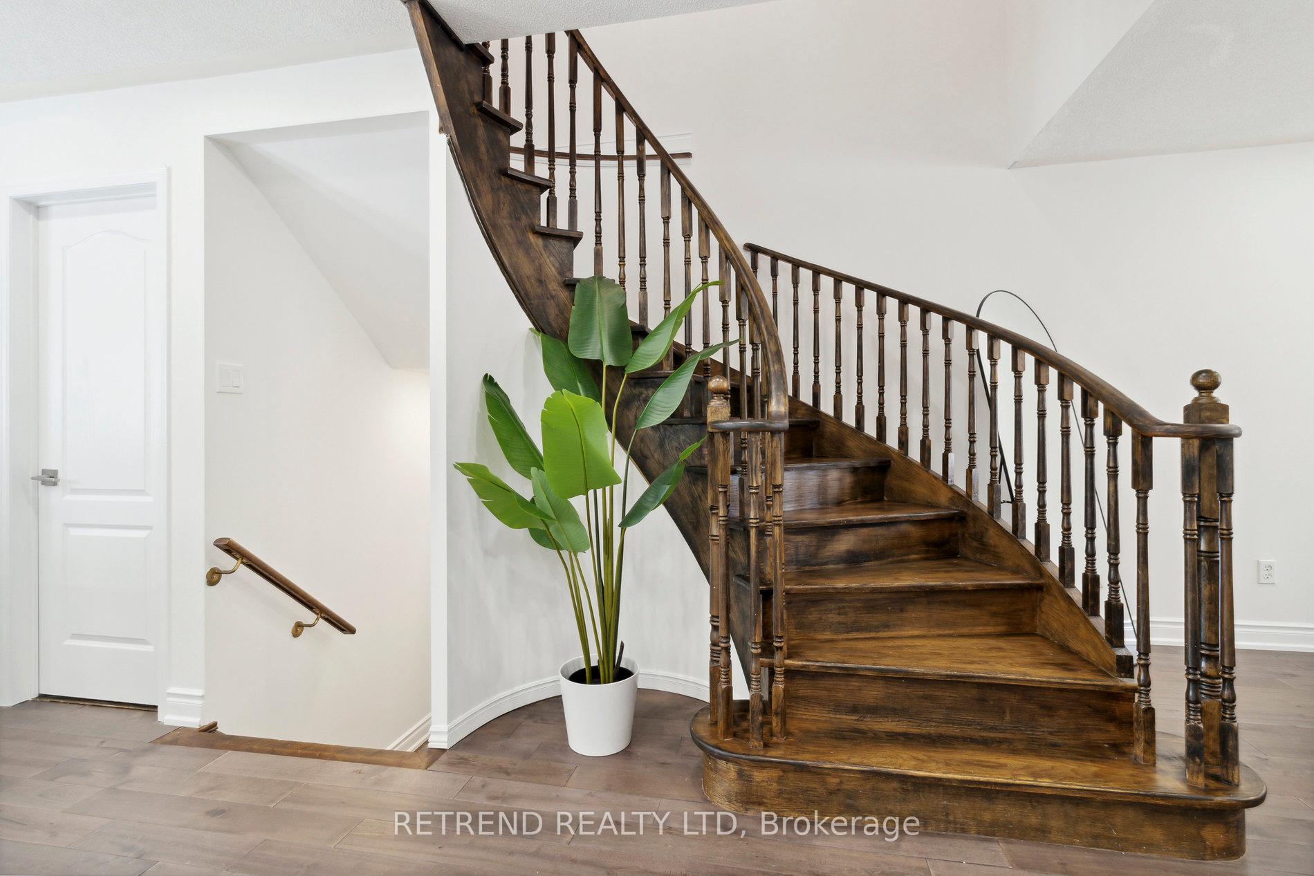 Photo 23 of Unit 15, 20 Minton Drive, Vaughan, East Woodbridge — HOMEH