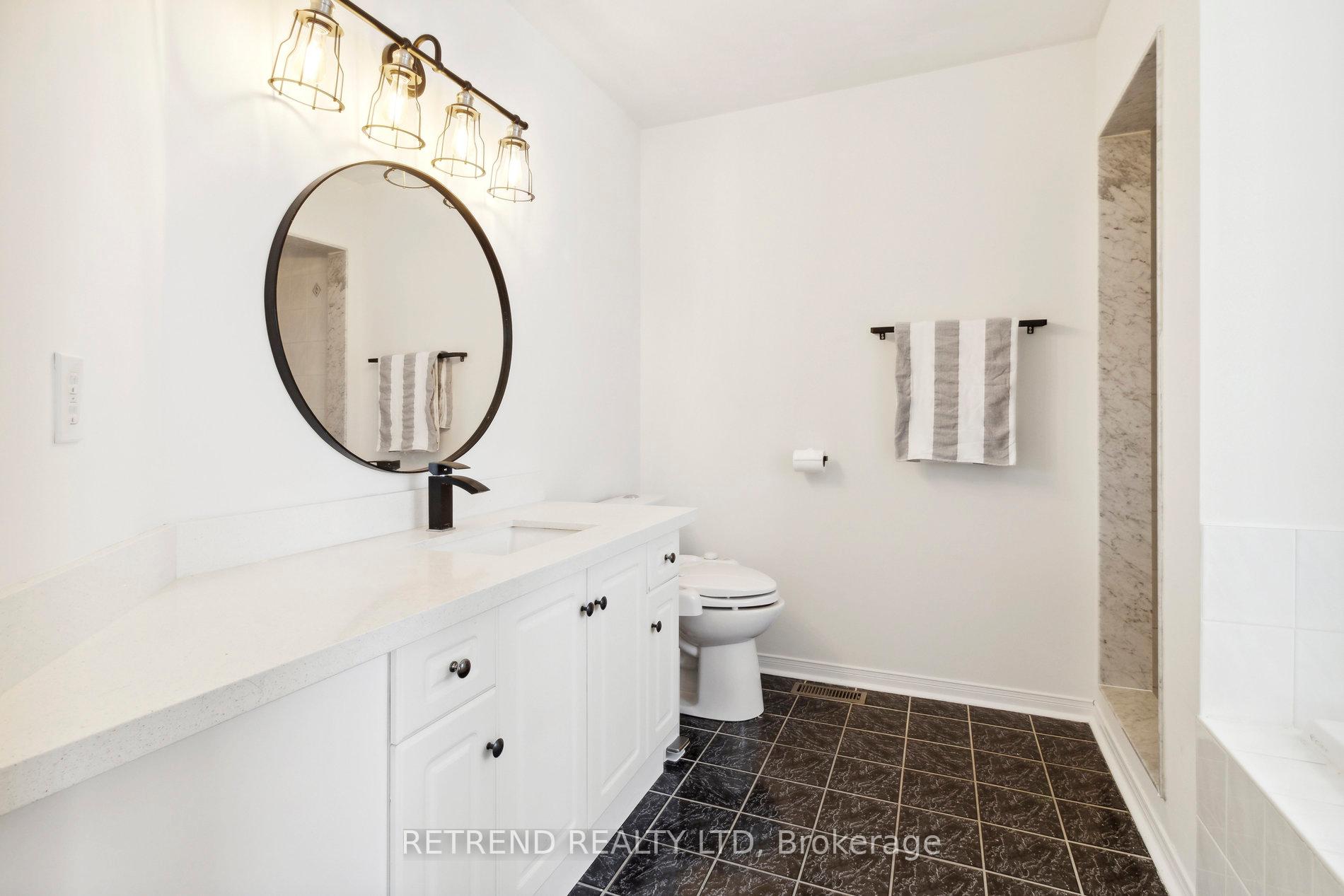 Photo 32 of Unit 15, 20 Minton Drive, Vaughan, East Woodbridge — HOMEH