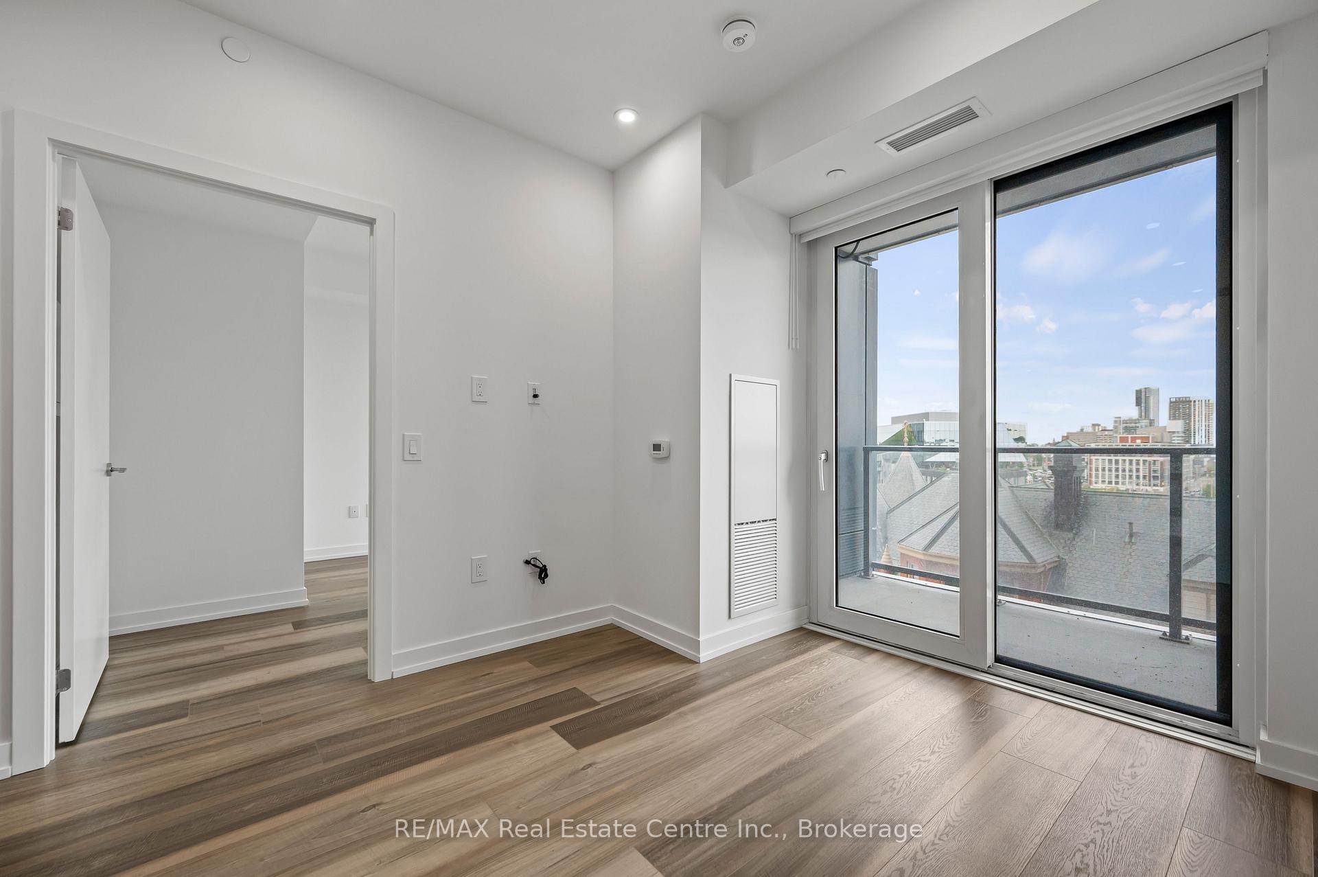 Photo 11 of Unit 414, 5 Wellington Street S, Kitchener — HOMEH