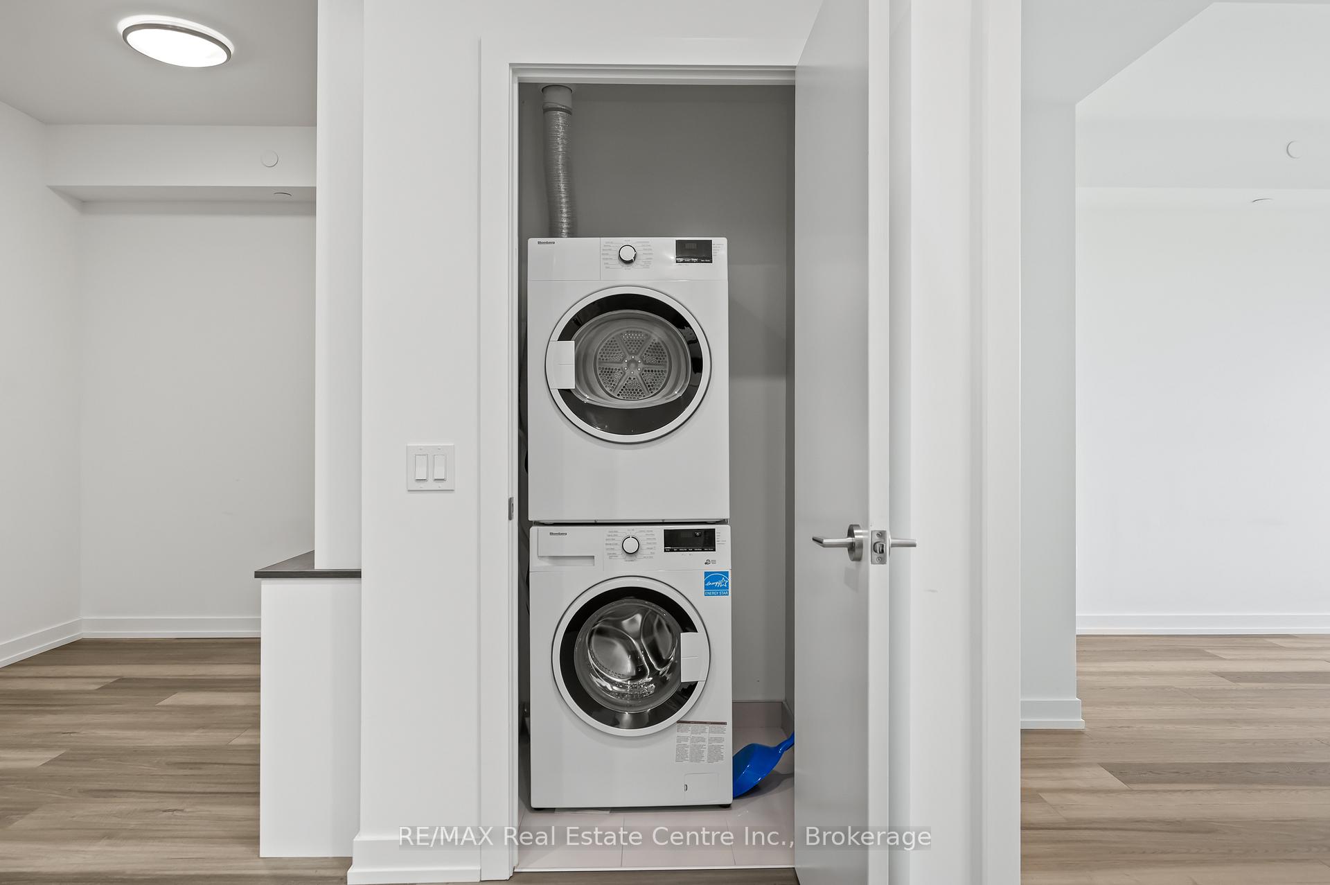 Photo 22 of Unit 414, 5 Wellington Street S, Kitchener — HOMEH