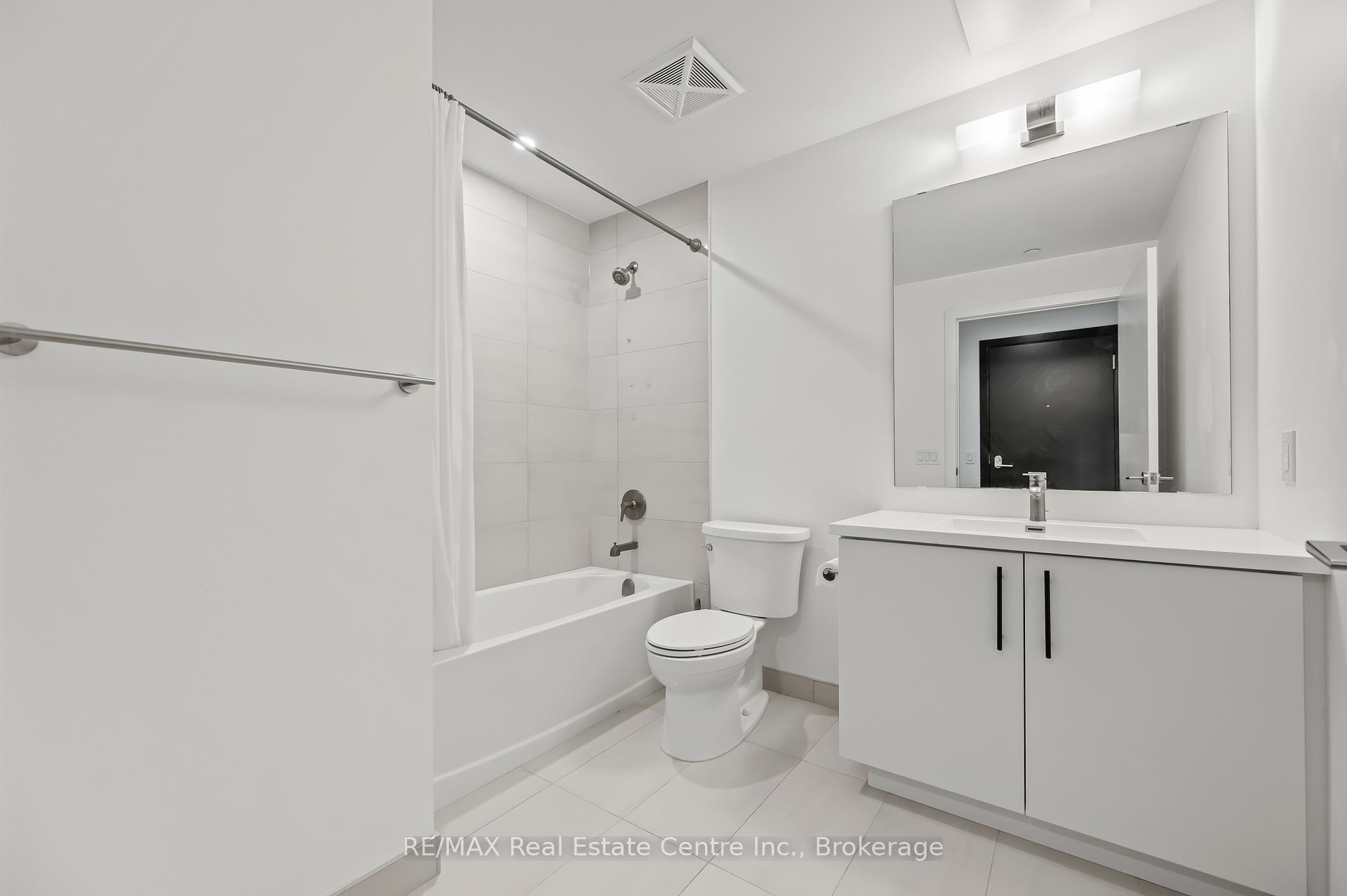 Photo 20 of Unit 414, 5 Wellington Street S, Kitchener — HOMEH