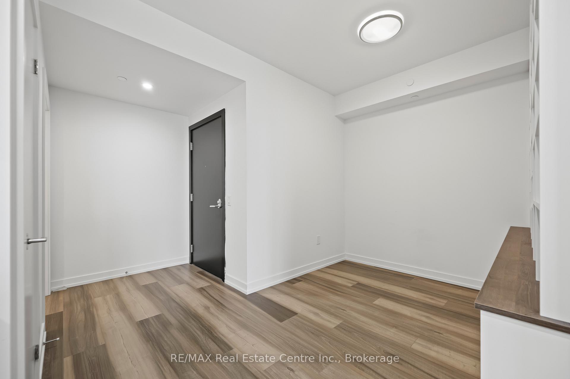 Photo 21 of Unit 414, 5 Wellington Street S, Kitchener — HOMEH