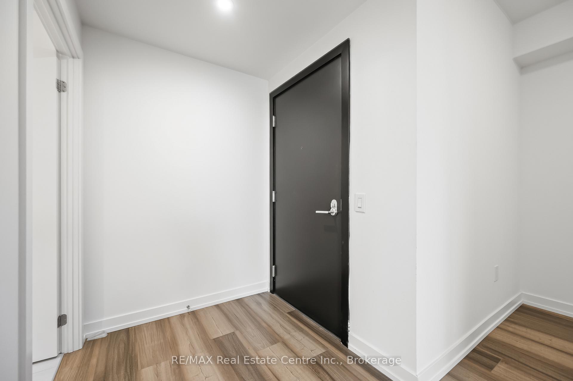Photo 26 of Unit 414, 5 Wellington Street S, Kitchener — HOMEH