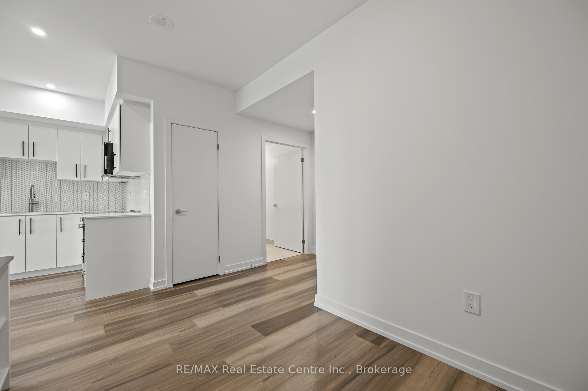 Photo 32 of Unit 414, 5 Wellington Street S, Kitchener — HOMEH