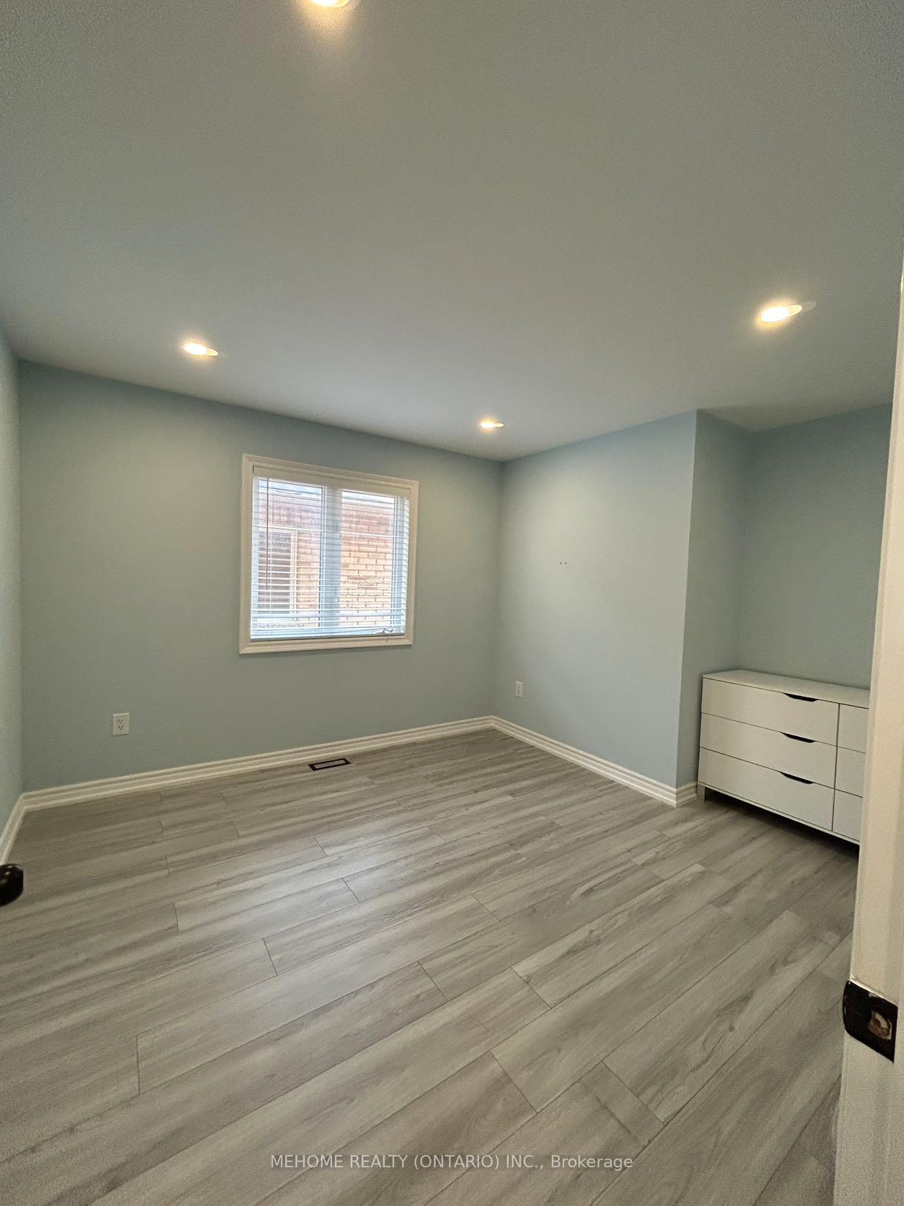 Photo 13 of Unit upper floors, 23 Pinecliff Avenue, Markham, Cornell — HOMEH
