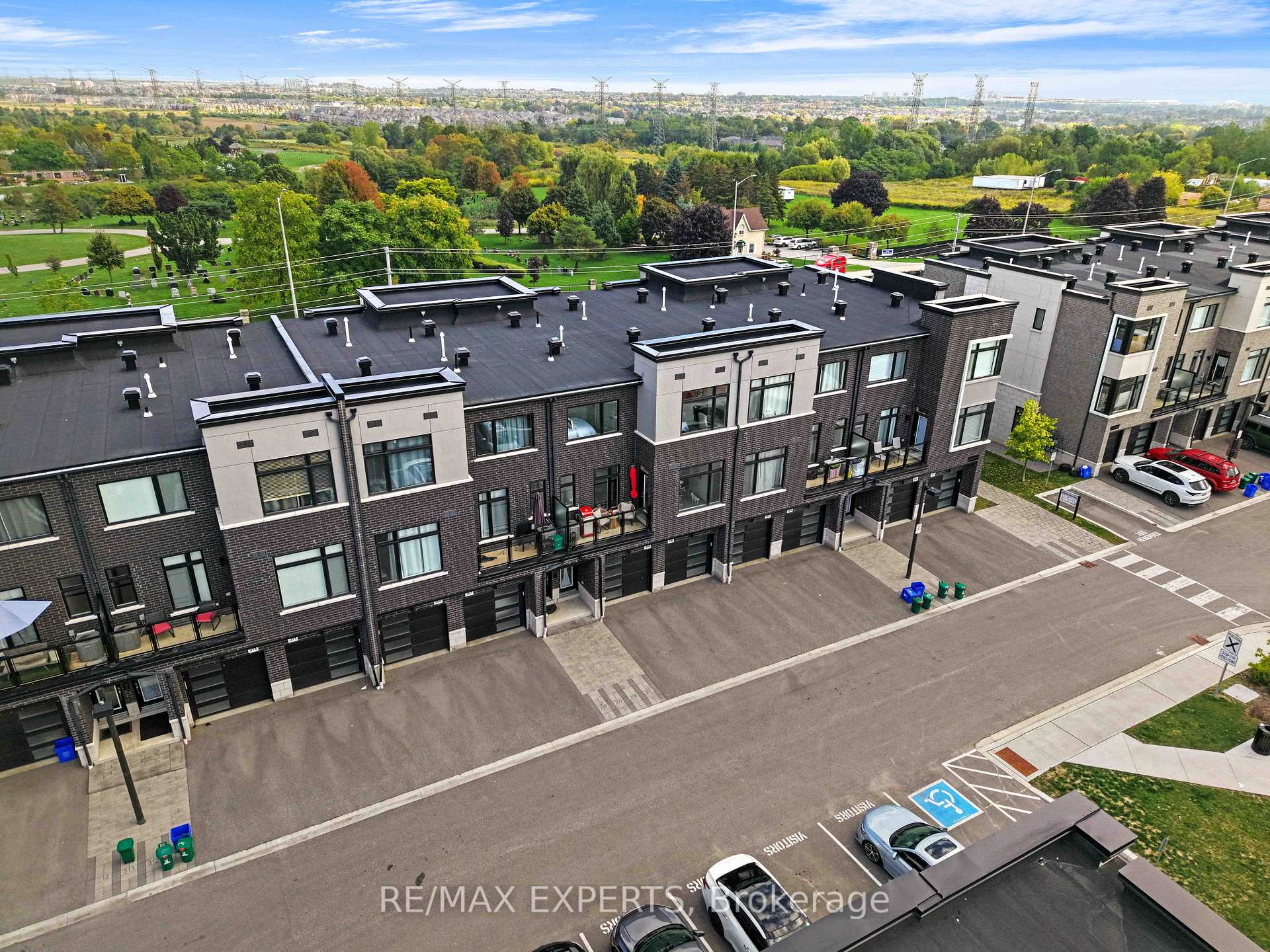 Photo 16 of Unit 309, 2550 Castlegate Crossing W, Pickering, Duffin Heights — HOMEH
