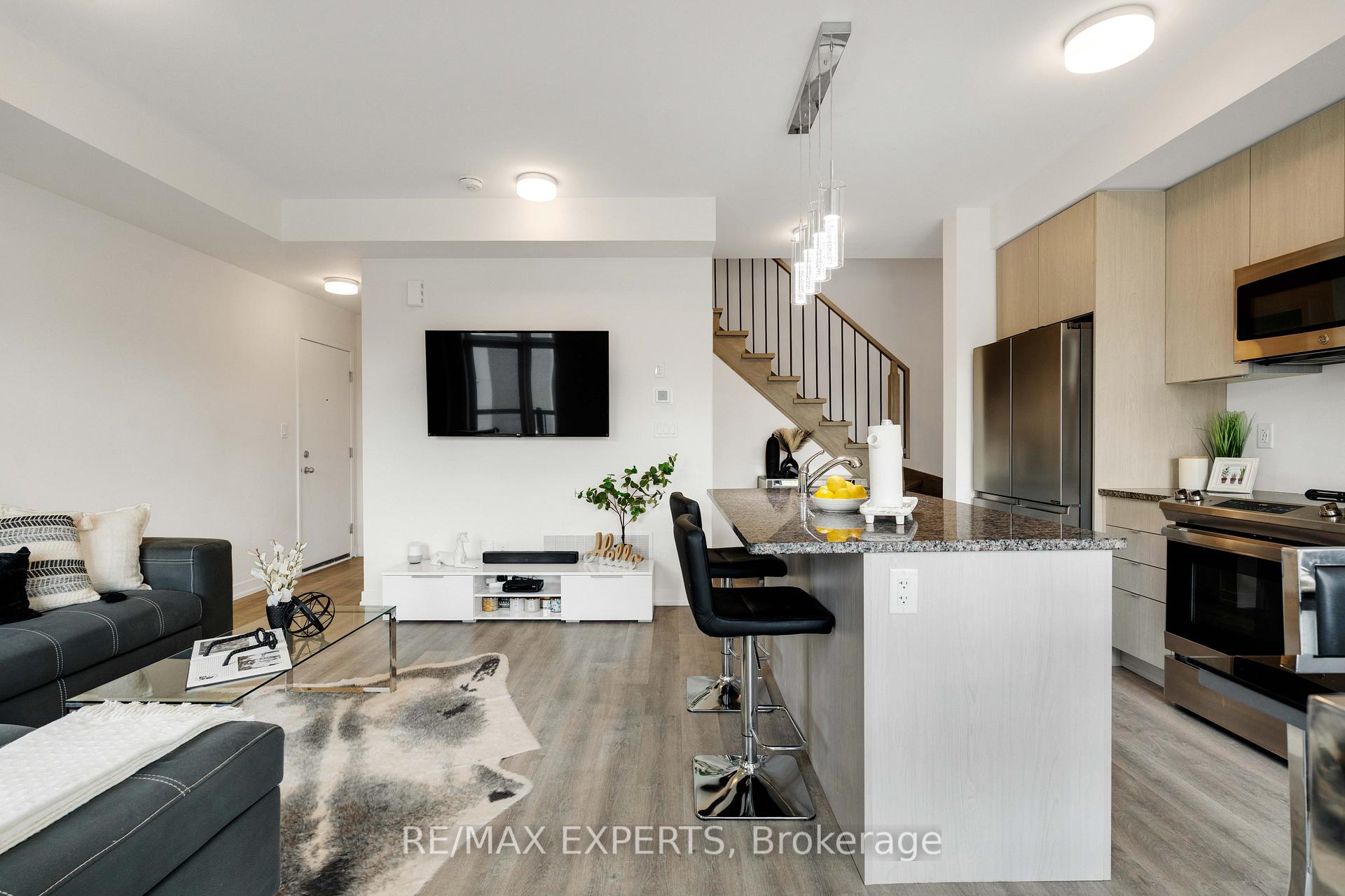 Photo 2 of Unit 309, 2550 Castlegate Crossing W, Pickering, Duffin Heights — HOMEH