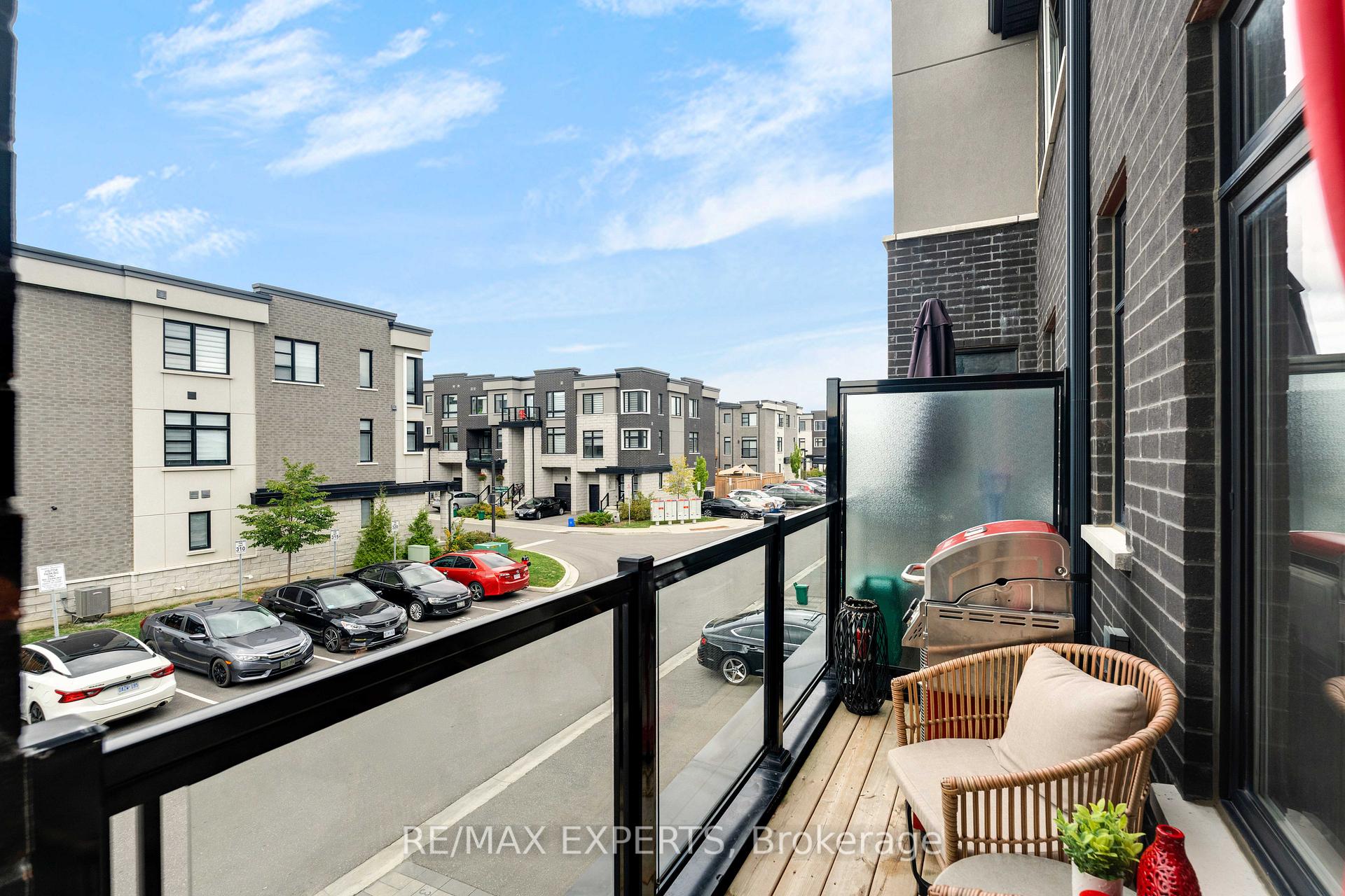 Photo 10 of Unit 309, 2550 Castlegate Crossing W, Pickering, Duffin Heights — HOMEH