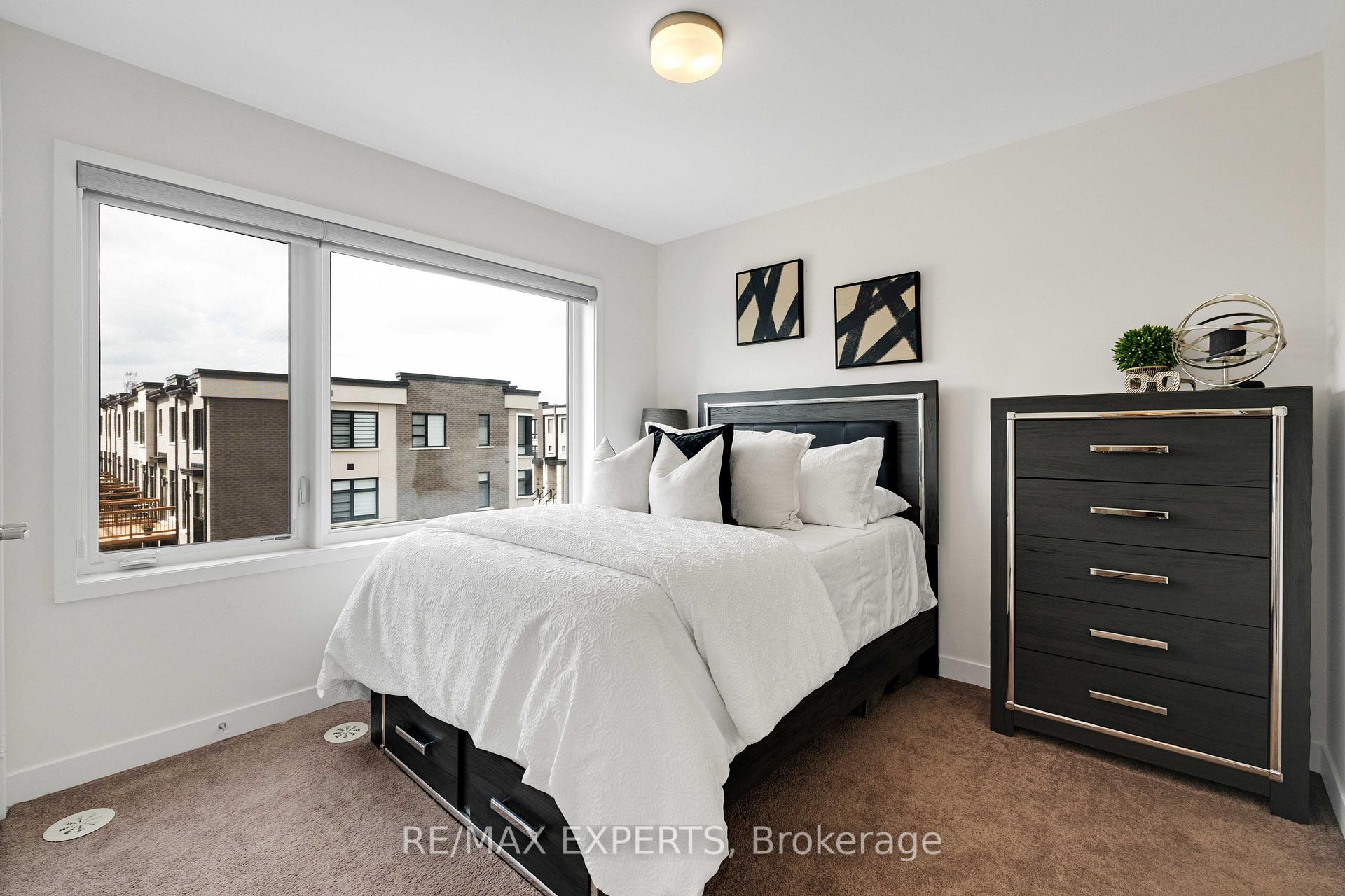Photo 22 of Unit 309, 2550 Castlegate Crossing W, Pickering, Duffin Heights — HOMEH