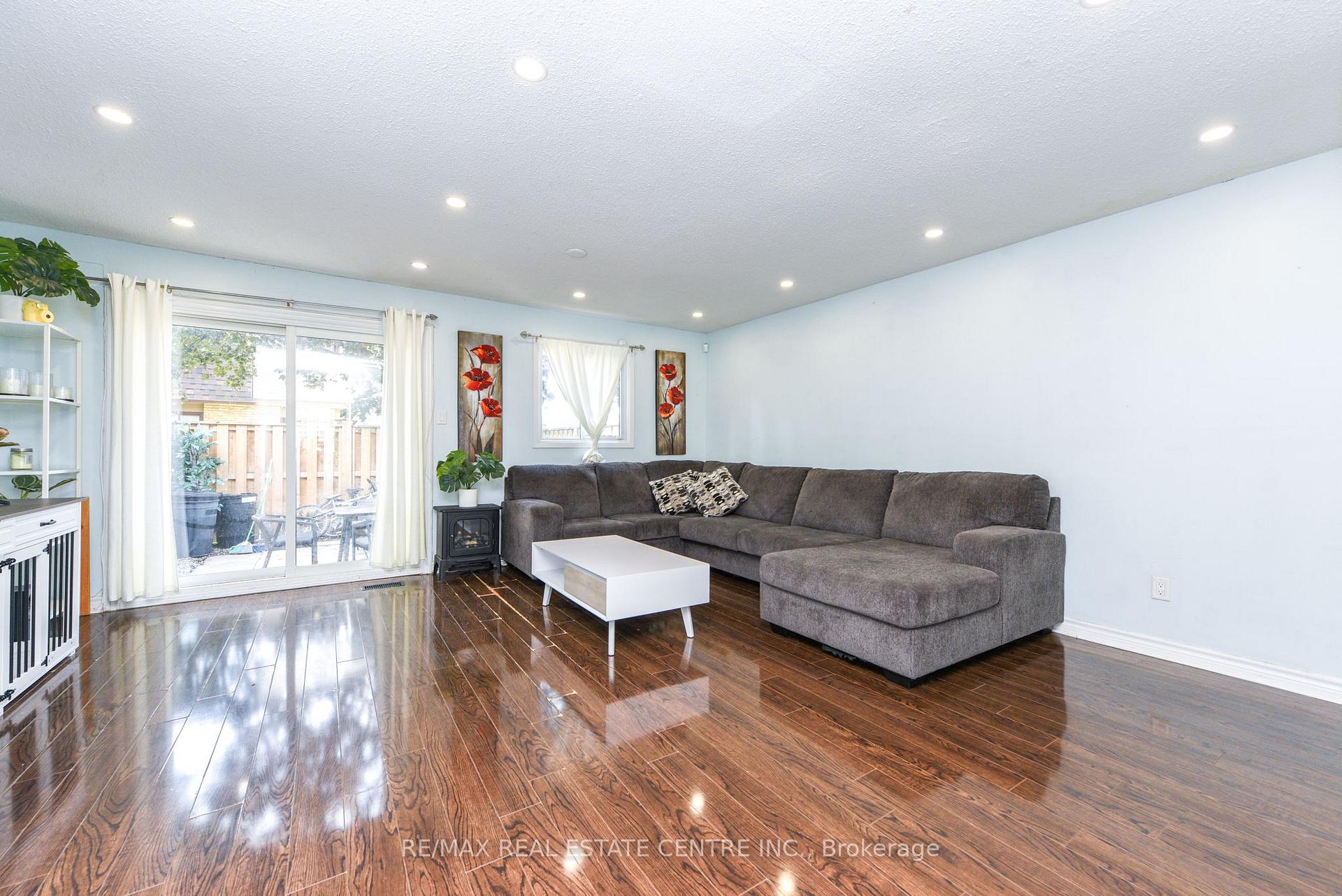 Photo 6 of Unit 81, 105 Hansen Road, Brampton, Madoc — HOMEH
