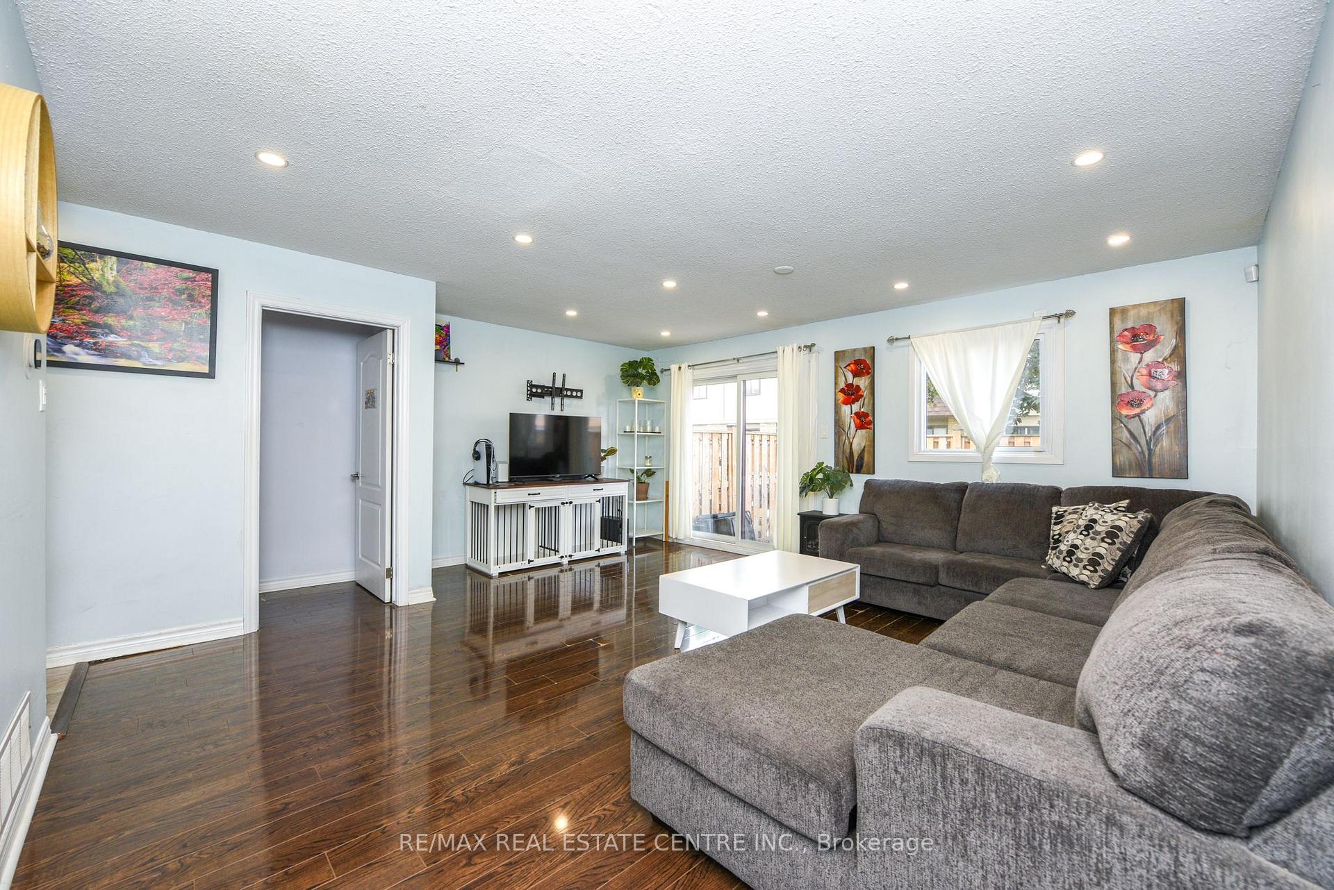 Photo 19 of Unit 81, 105 Hansen Road, Brampton, Madoc — HOMEH