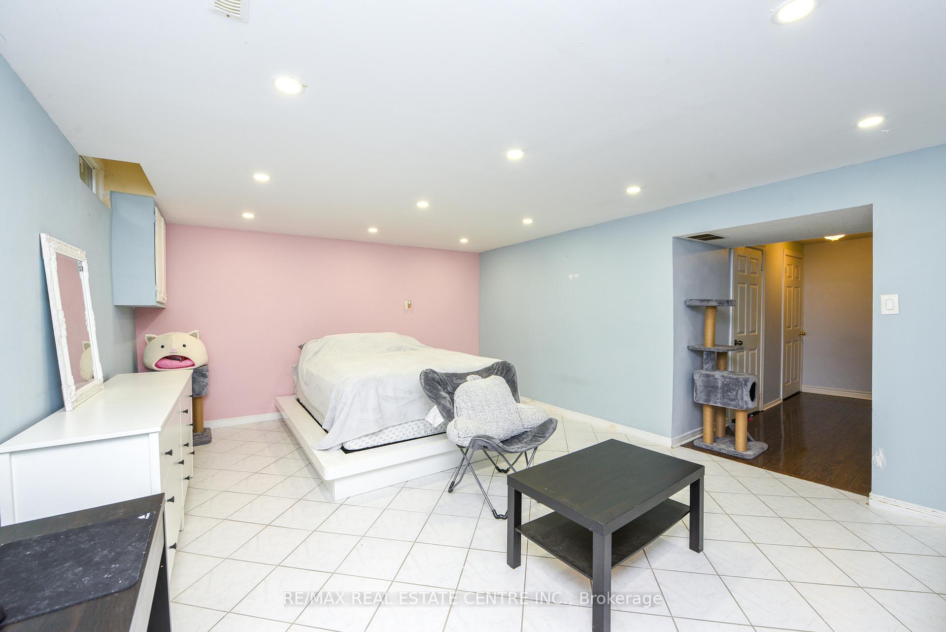 Photo 16 of Unit 81, 105 Hansen Road, Brampton, Madoc — HOMEH