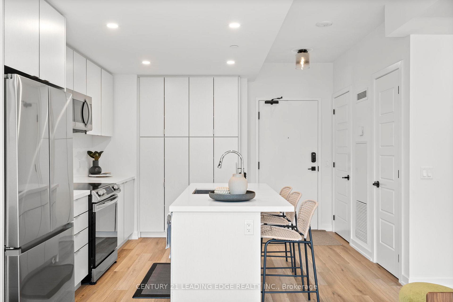 Photo 2 of Unit 239, 415 Sea Ray Avenue, Innisfil, Rural Innisfil — HOMEH