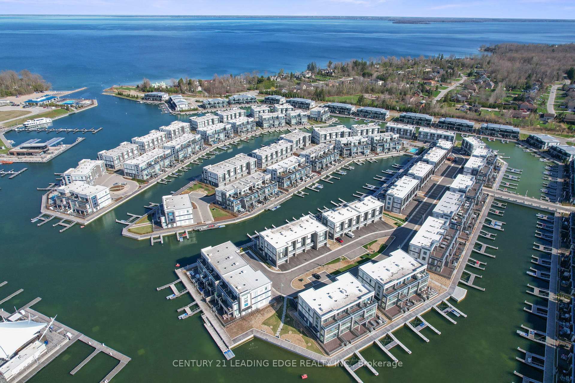 Photo 13 of Unit 239, 415 Sea Ray Avenue, Innisfil, Rural Innisfil — HOMEH
